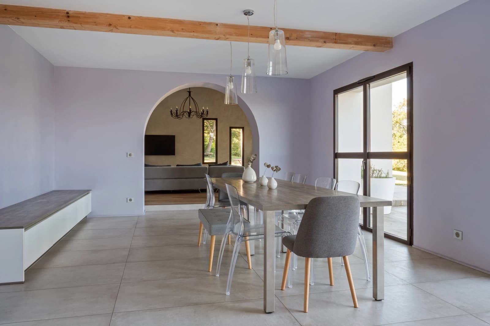 Salle de réunion dans Maison au calme avec vue et vaste terrain de 5000m² - 1