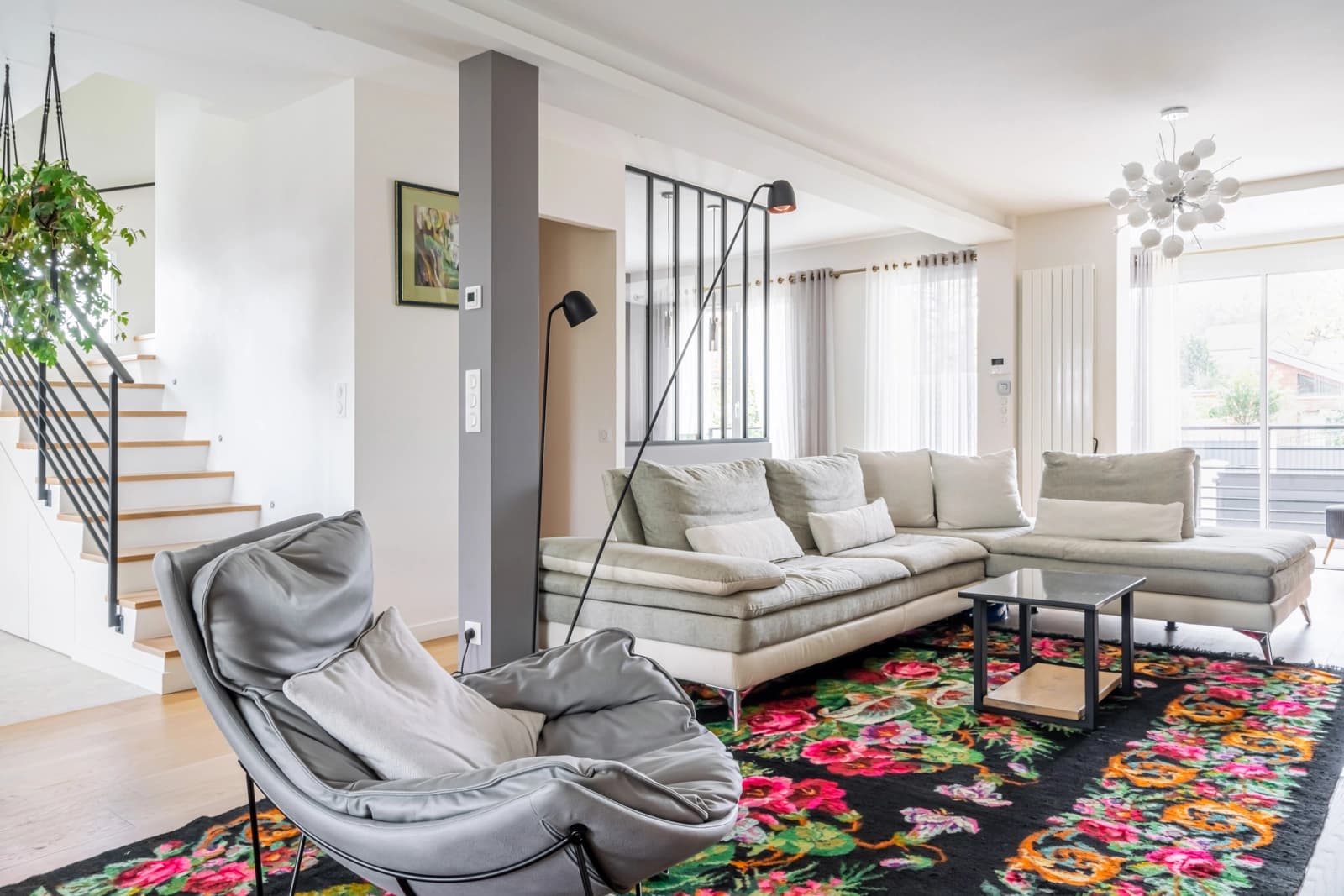 Espace Maison contemporaine et son jardin verdoyant - 2