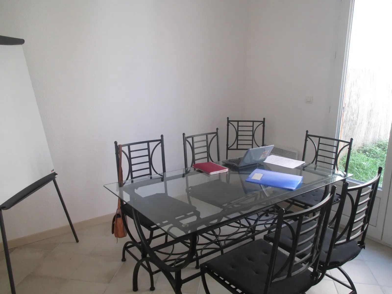 Salle de réunion dans Lieu d'échanges et d'inspiration en Provence Verte - 1