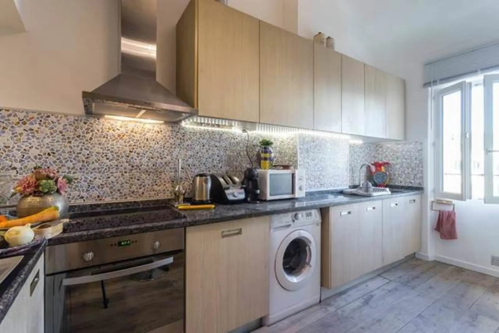 Cuisine dans Votre appartement de charme à Cannes - 1