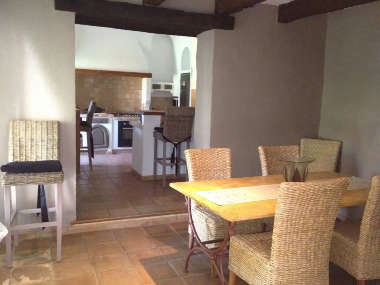 Espace atypique et serein en maison d'architecte