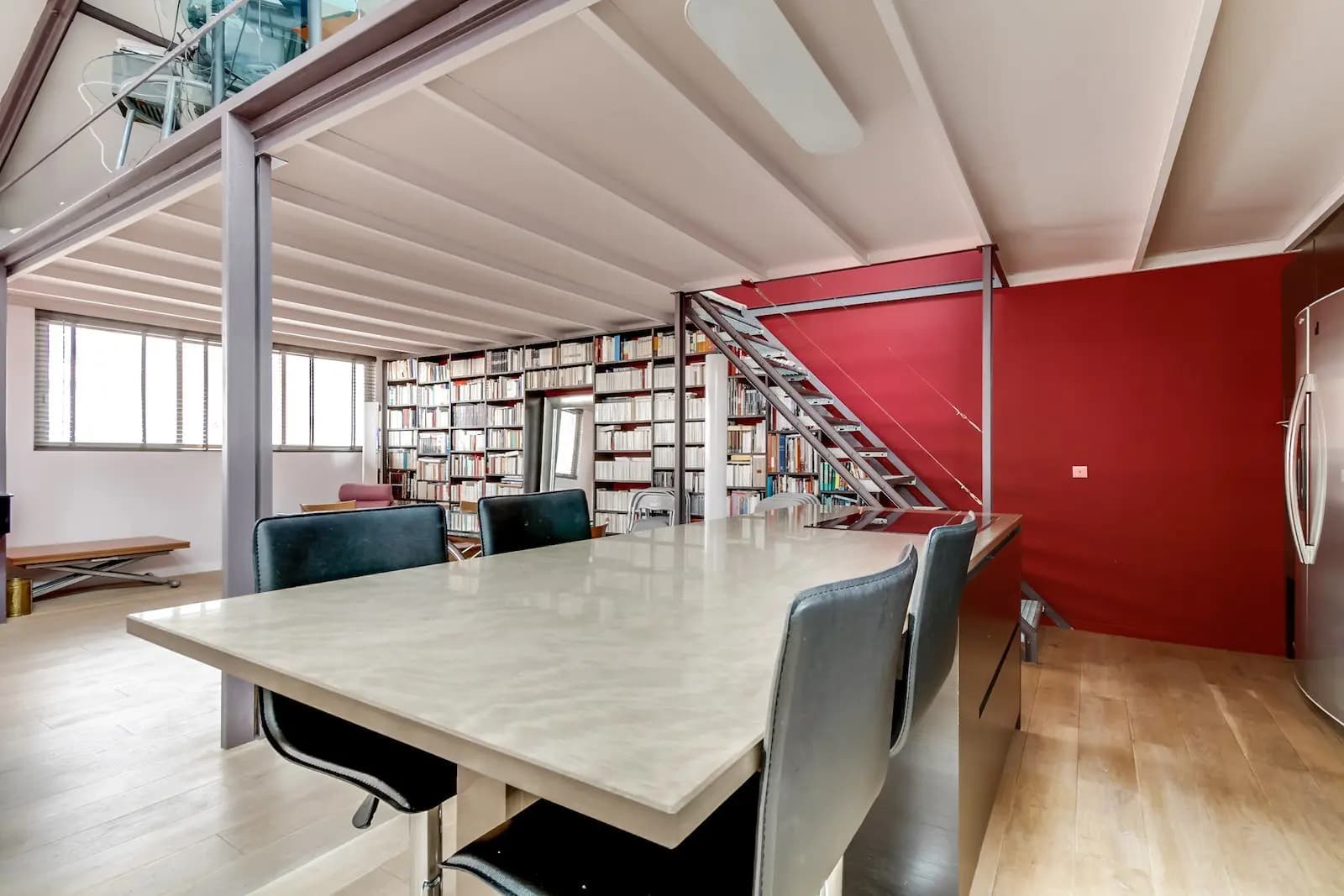 Meeting room in Large industrial loft, very well renovated - 1