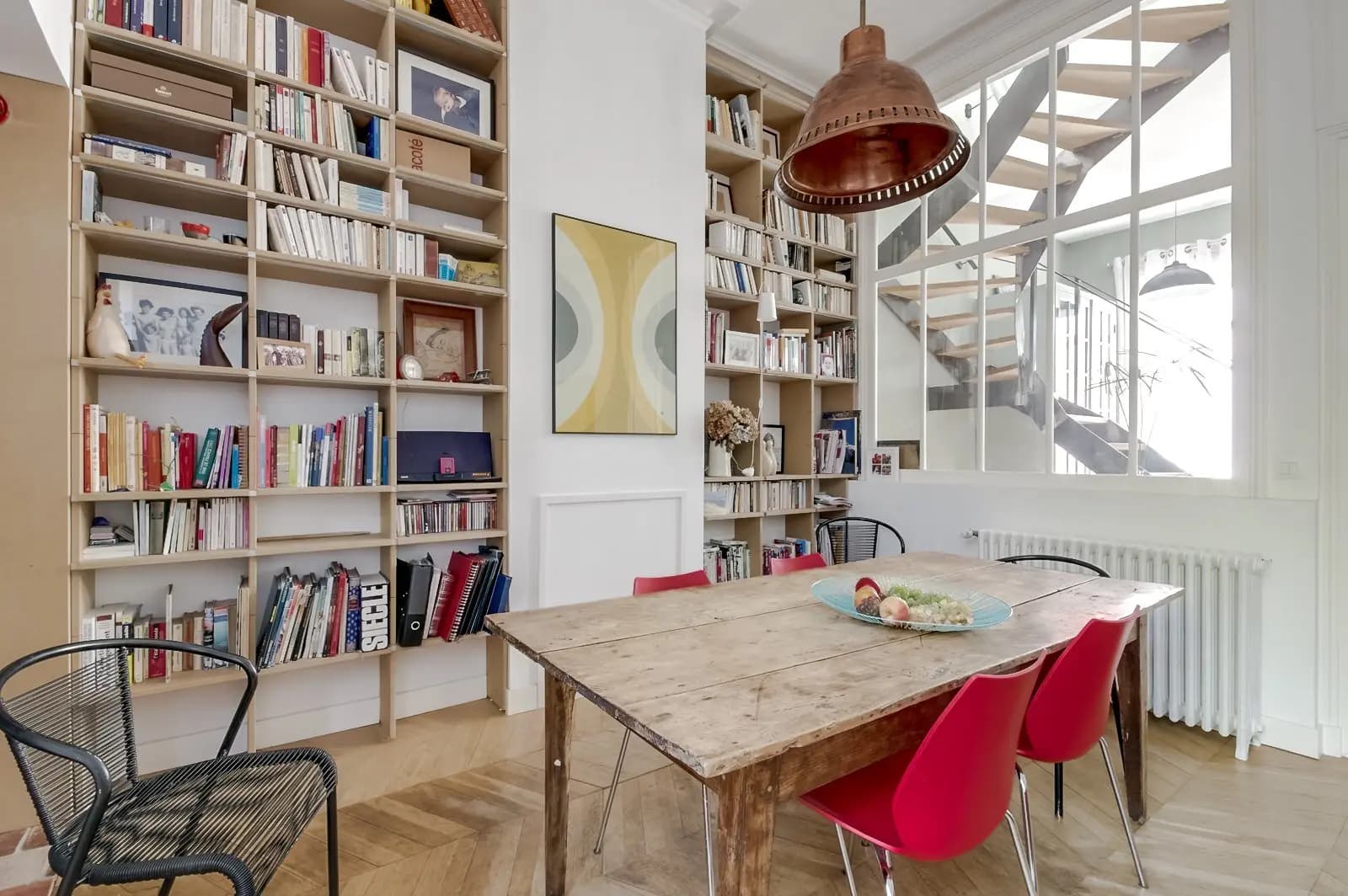 Meeting room in Typical Bordeaux shop, tastefully renovated. - 1