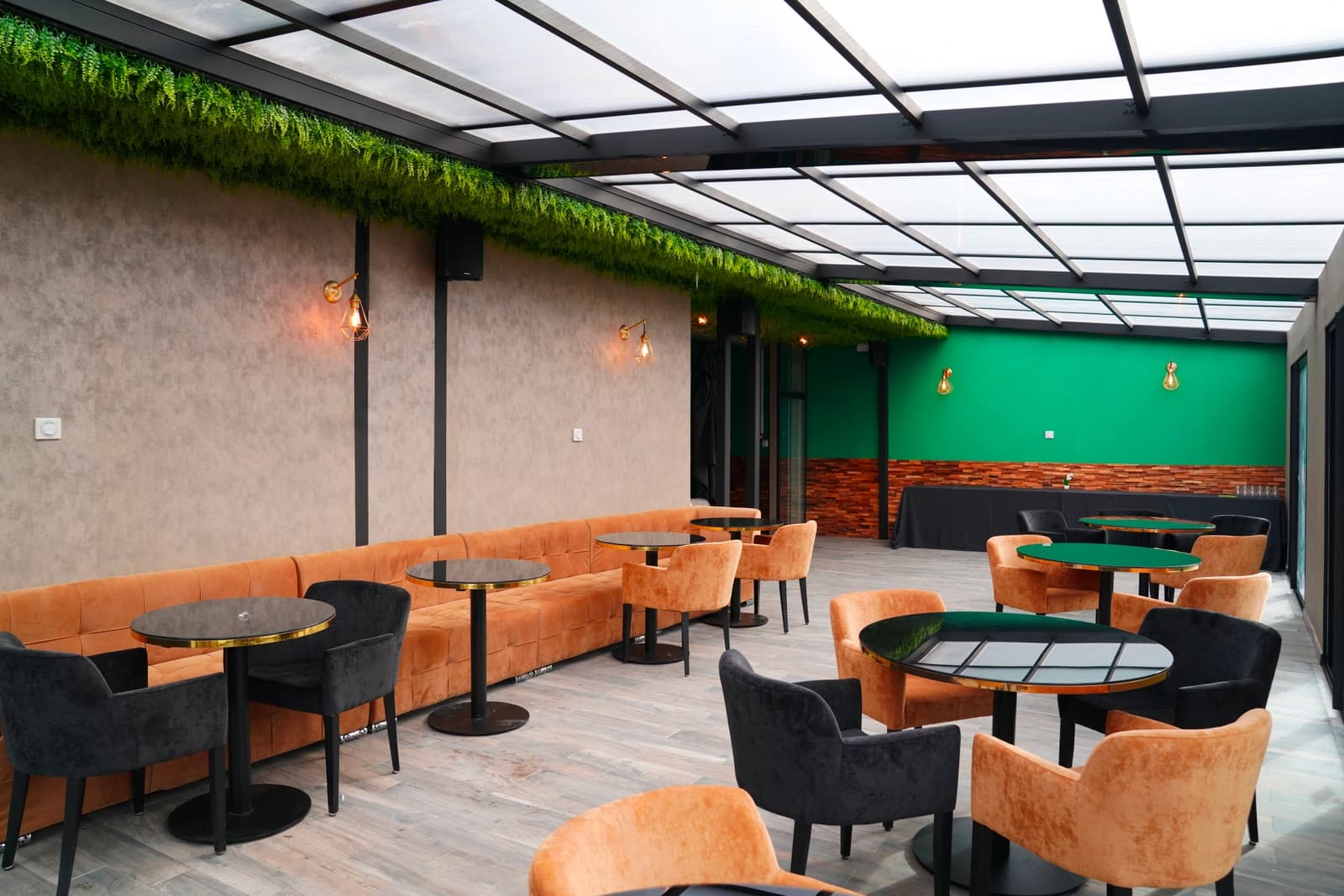 Meeting room in Restaurant with veranda - 1