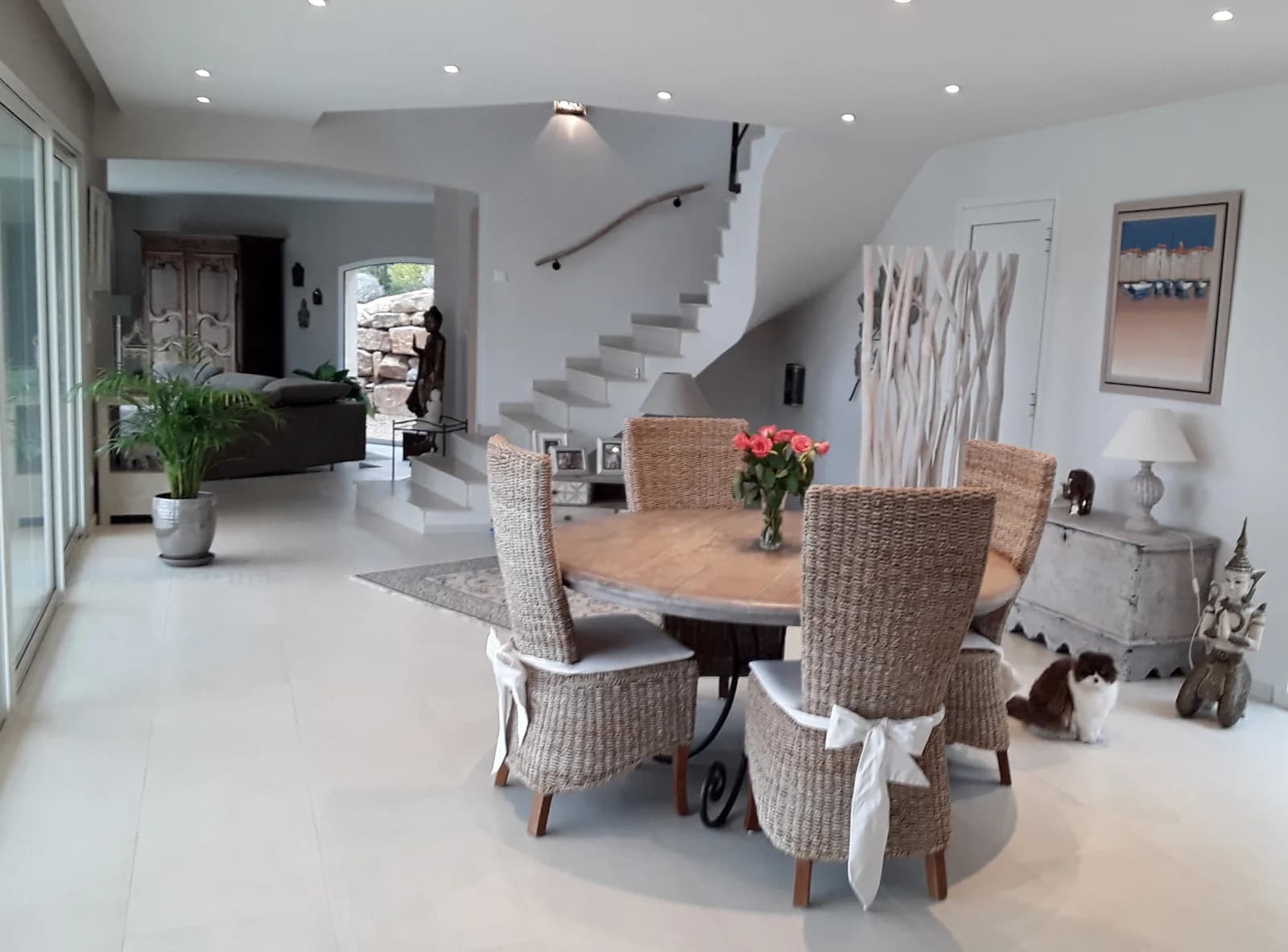 Meeting room in Pretty new villa with beautiful garden and swimming pool - 1