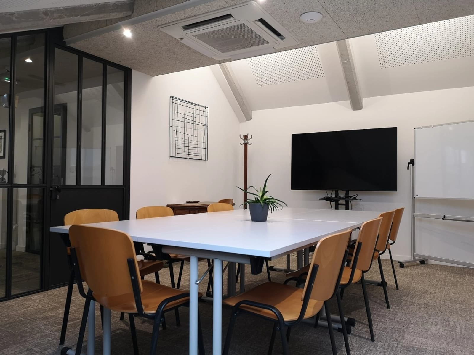 Meeting room in Atypical workspace - 1