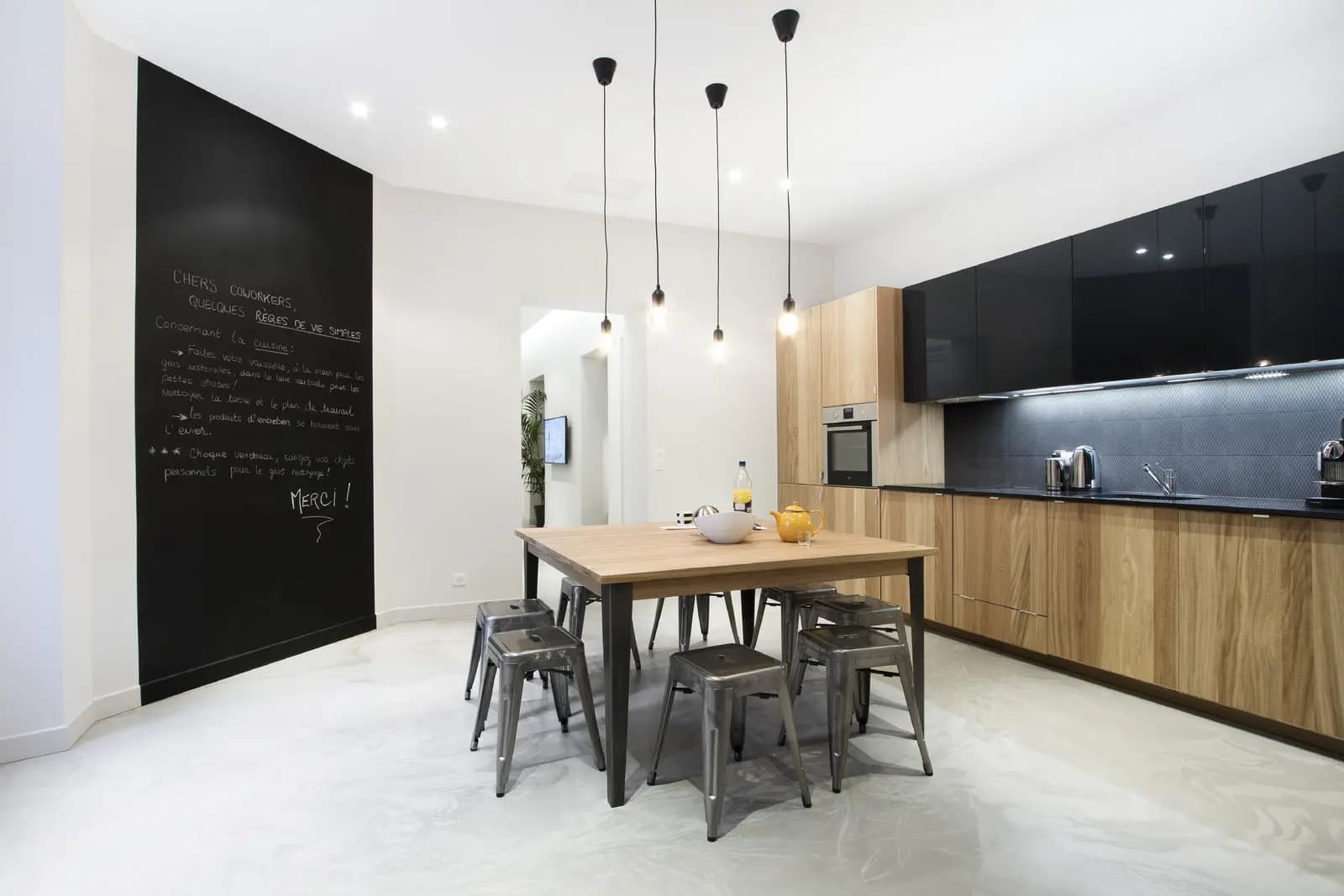 Space Le Labo, a warm, modern space - 1