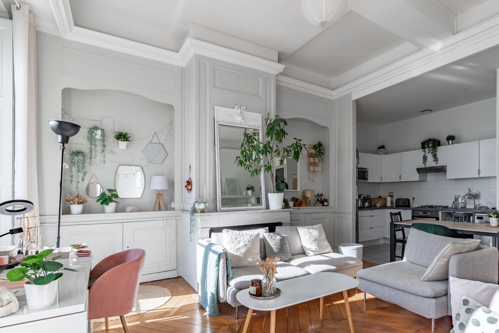 Meeting room in Hausmann apartment with Rhone river view - 1