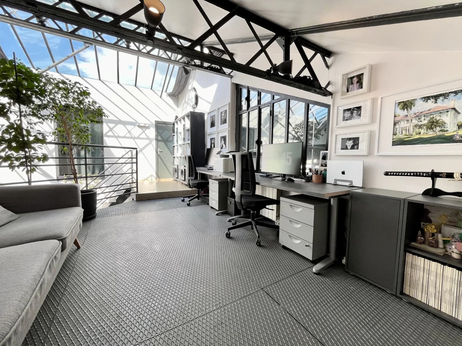 Space Large industrial loft: Eiffel, bricks and glass roof - 2