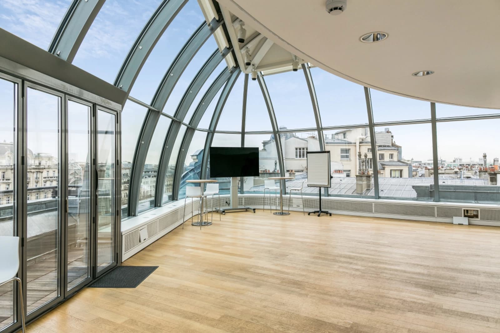 Meeting room in Rooftop Champs-Elysées - view over Paris - 1