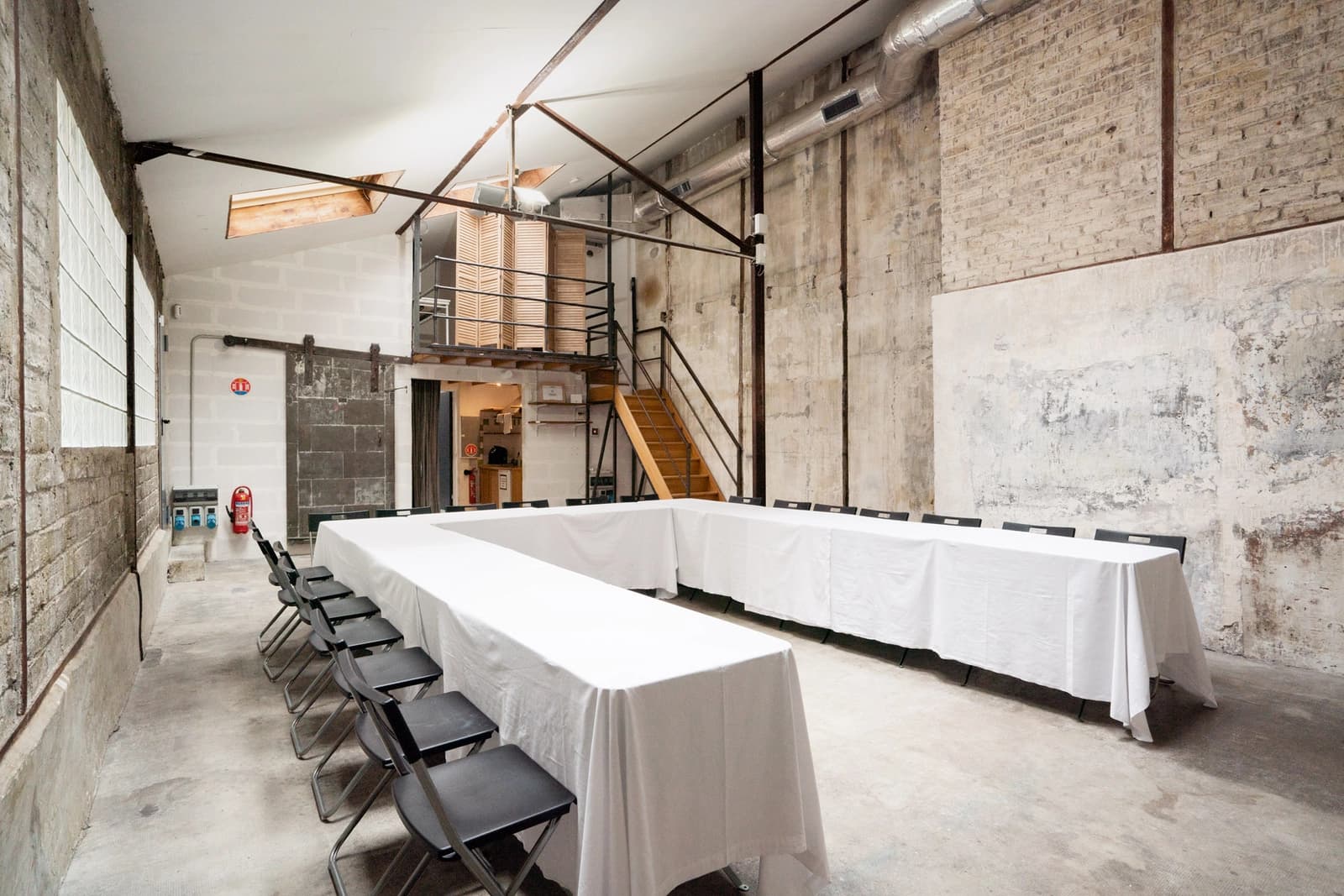 Espace Lieu au cachet industriel brut et authentique - 1