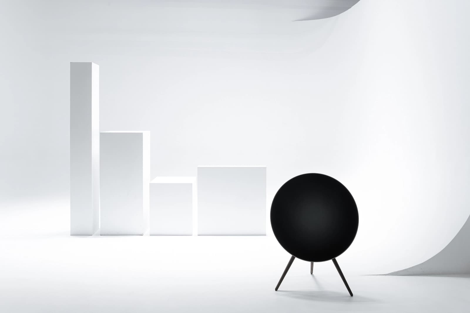 Salon dans Studio et Loft parisiens, une alliance de chic et design - 1