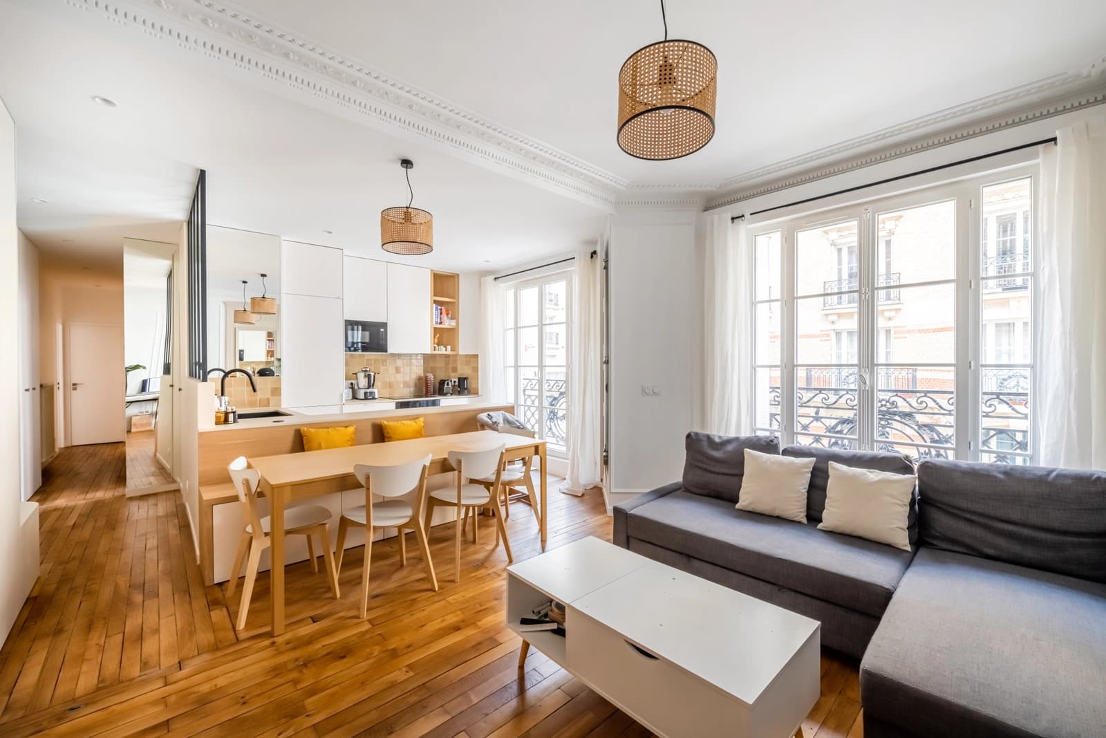 Appartement d’architecte avec moulures