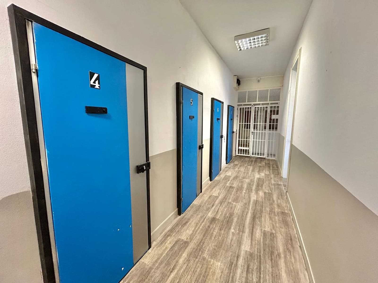 Espace Décor prison/cellule à 1h de Paris - 2