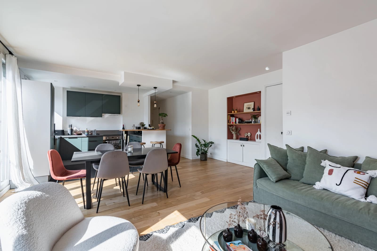 Salon dans Neuilly: appartement chaleureux et très lumineux - 1