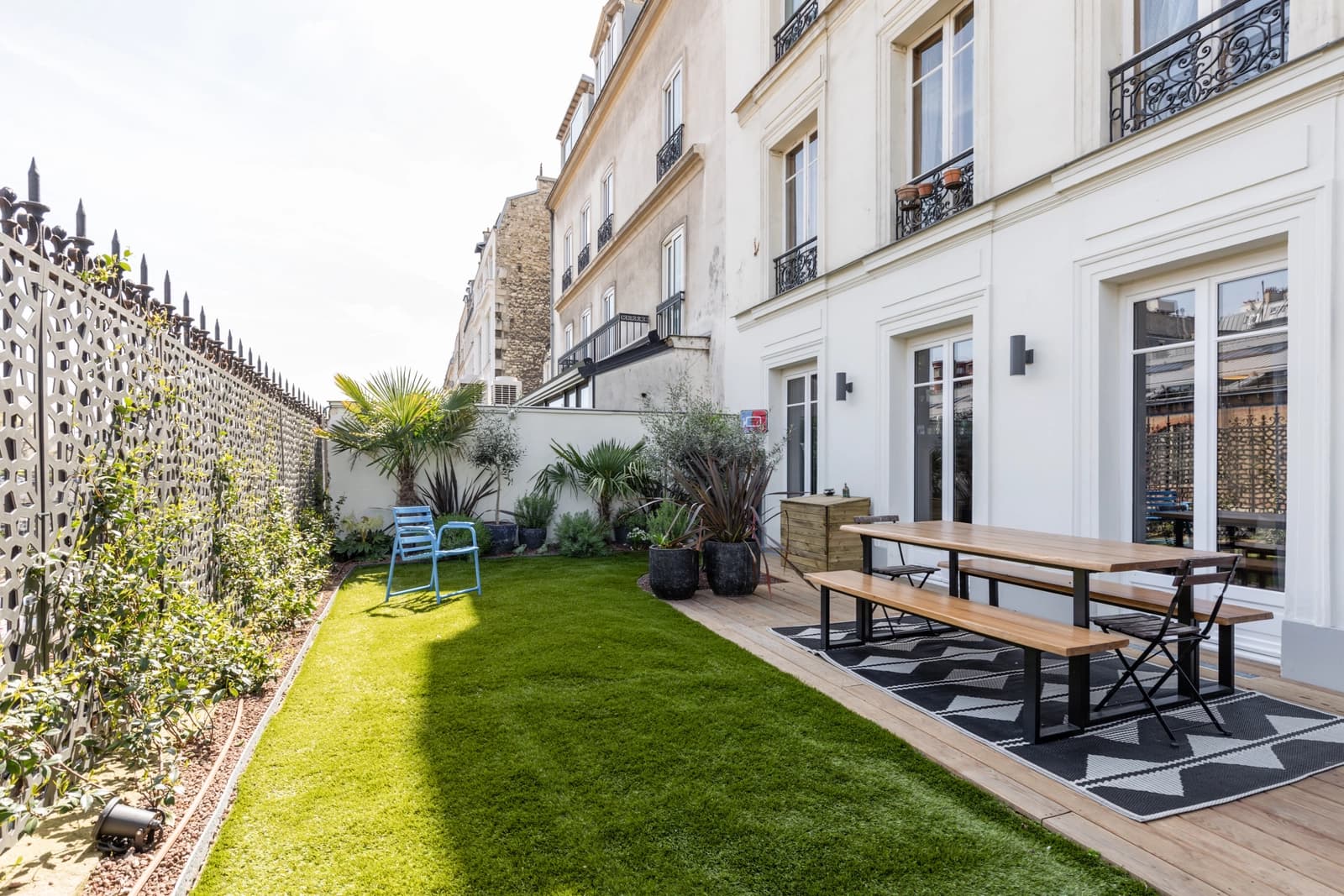 Salle de réunion dans Le Jardin du 8e: une oasis de verdure en ville - 1