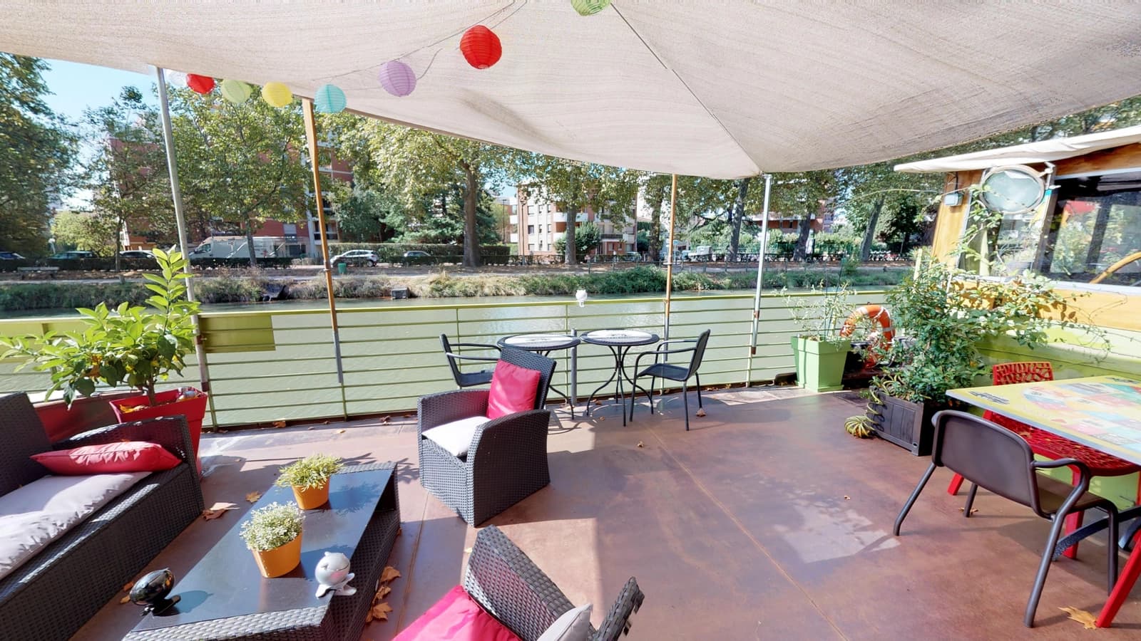 Salle de réunion dans Superbe péniche au design élégant et grand confort - 1