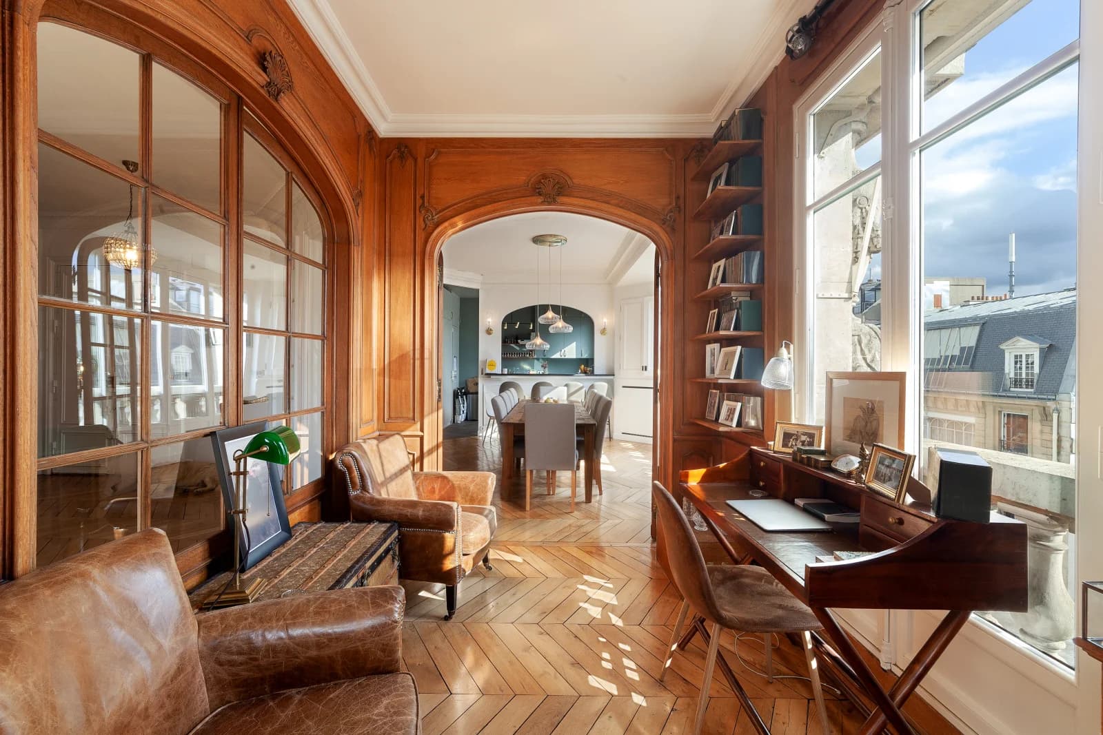 Salon dans L'élégance d'un magnifique appartement haussmannien - 1