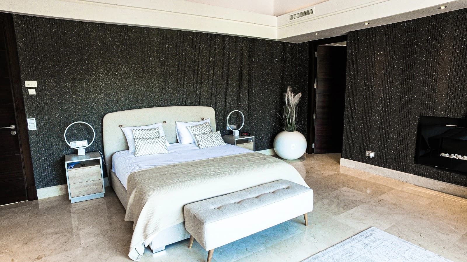 Chambre dans Villa haut de gamme: confort et élégance d'exception - 1