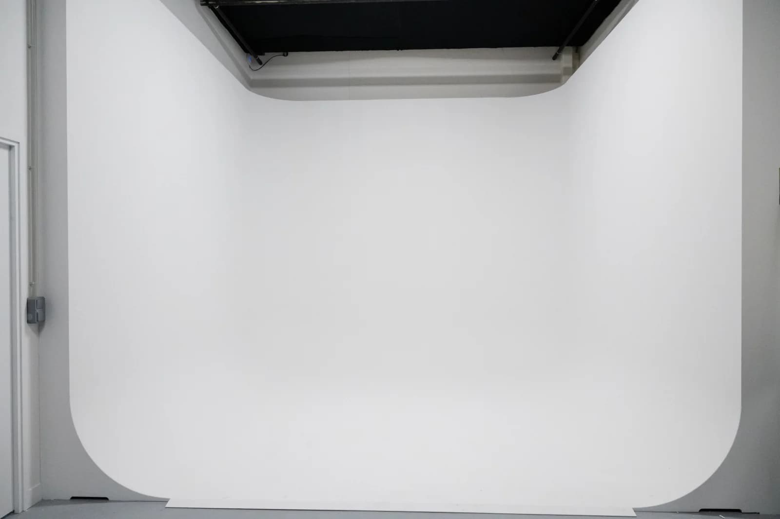 Espace Cyclorama 3 faces - Studio photo et vidéo  - 1