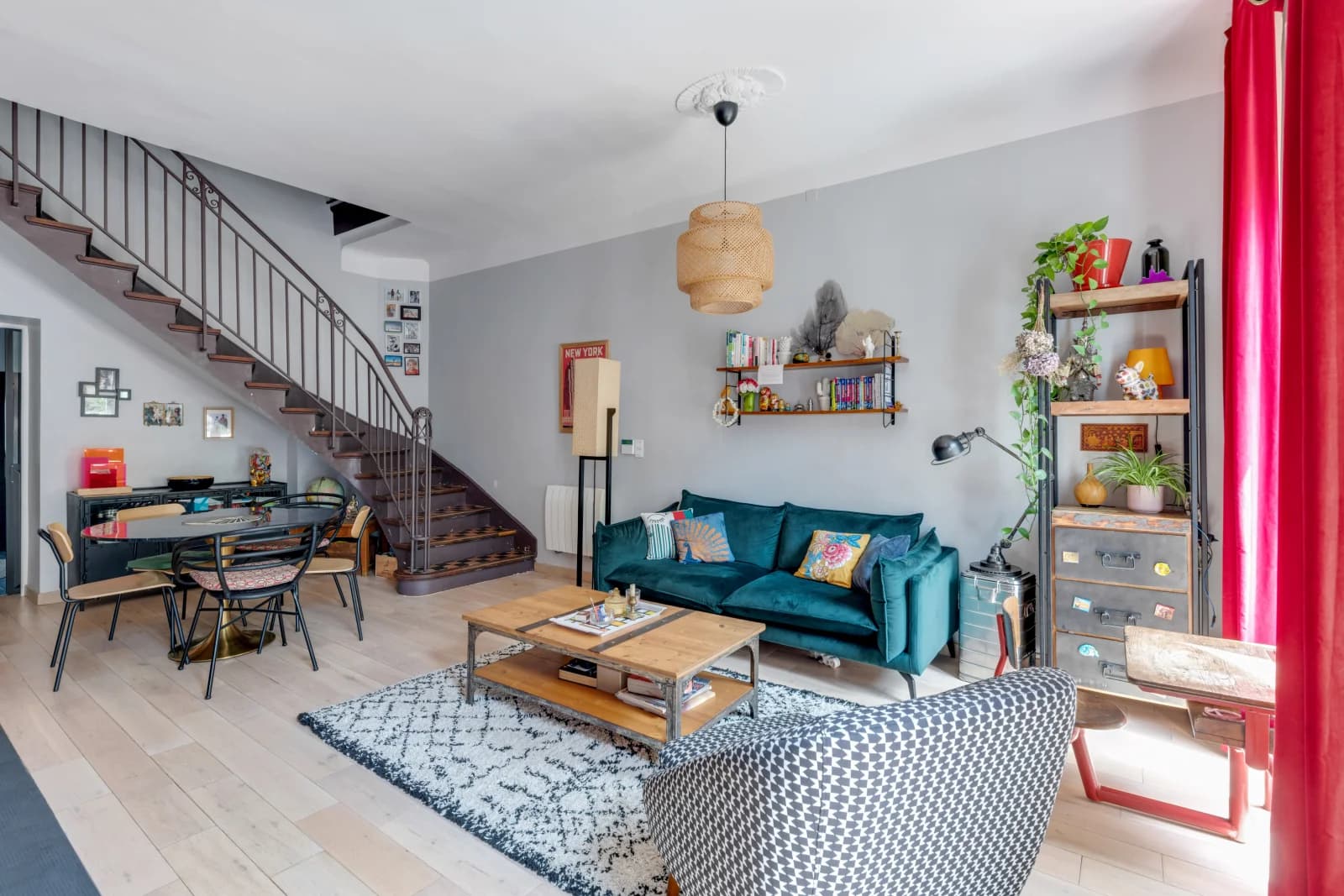 Maison avec terrasse baignée de soleil (plein sud)