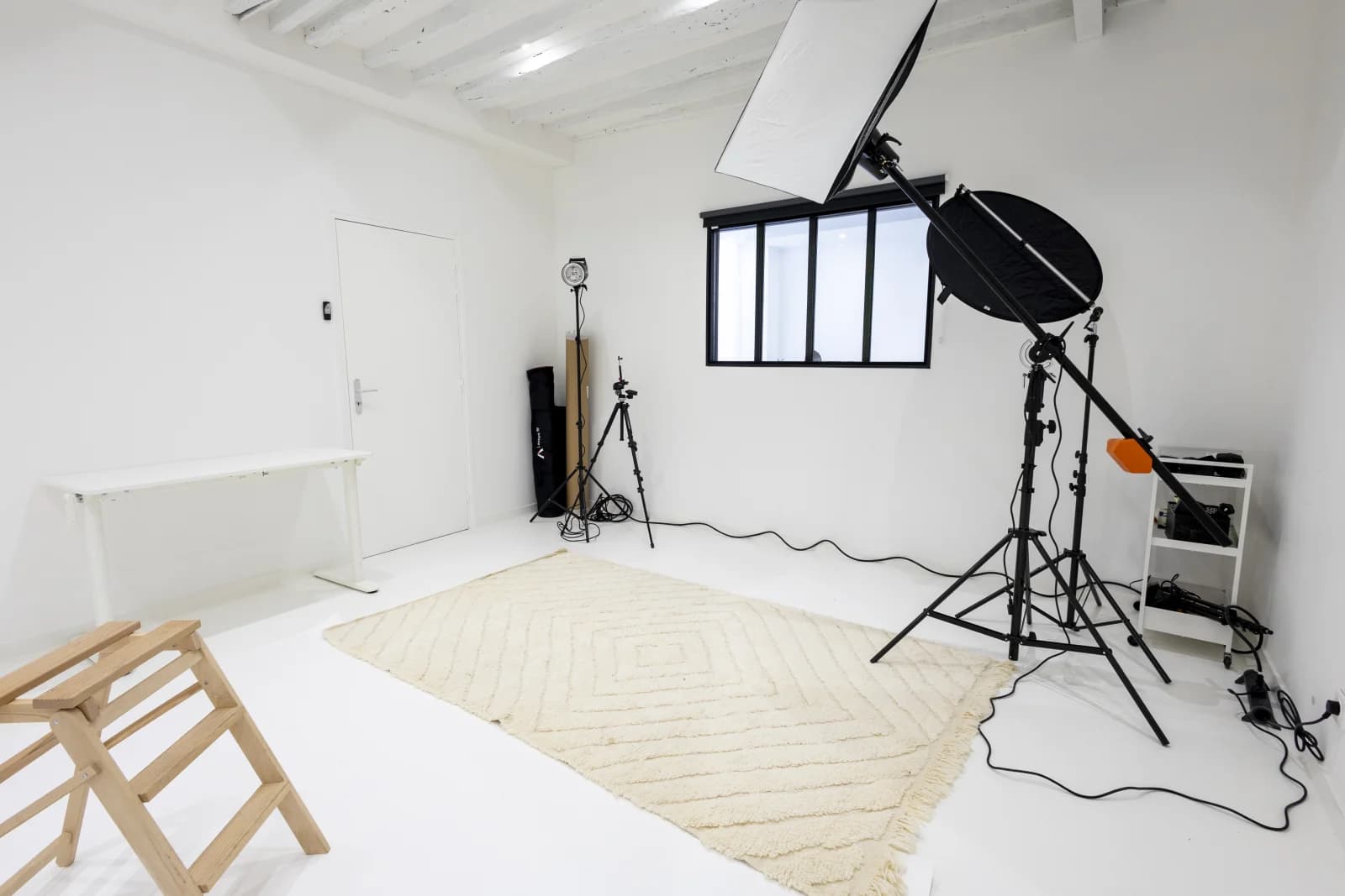 Space Studio - Espace location shooting/casting/showroom - 1