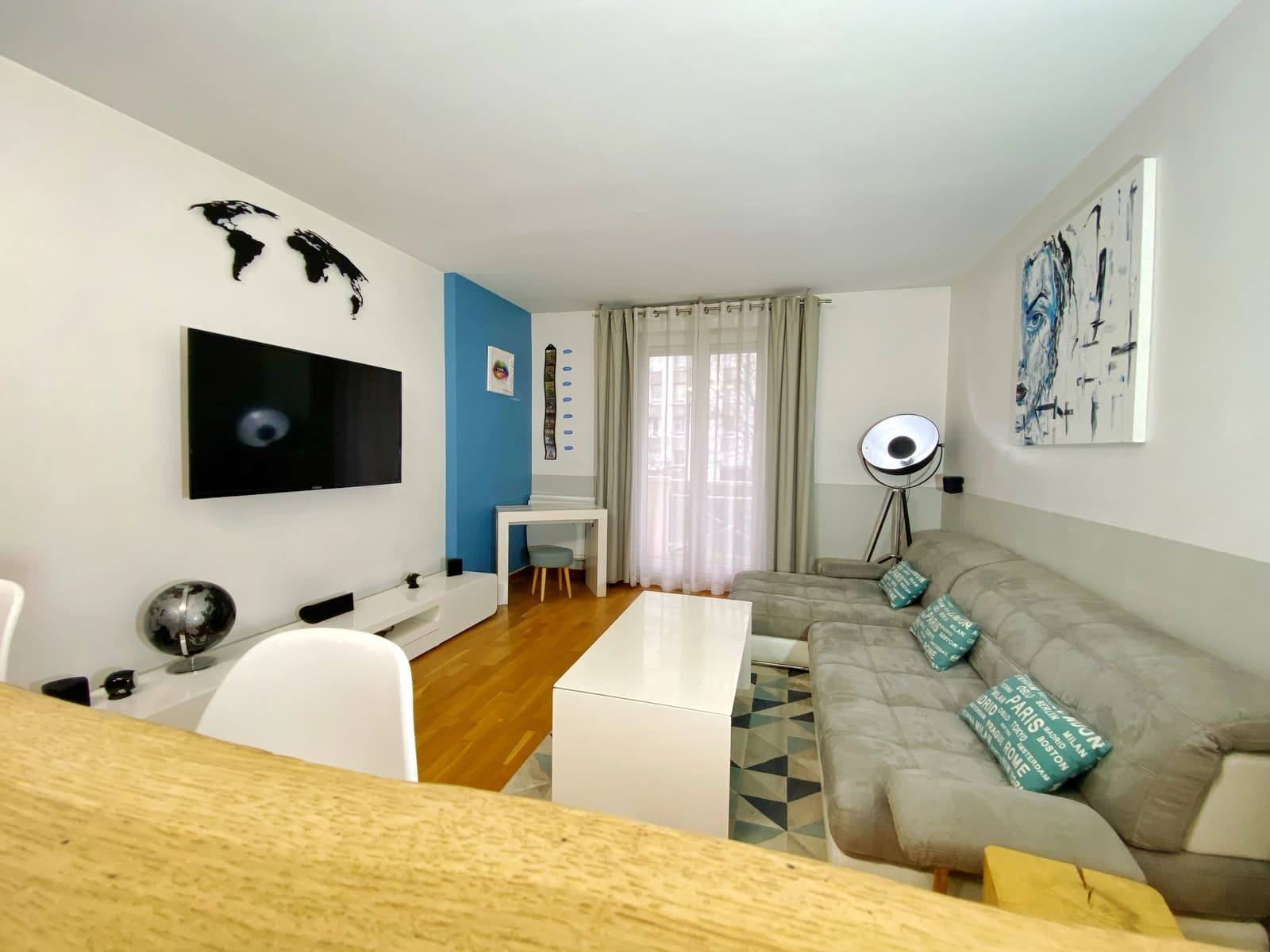Bedroom in Modern cocoon between Disney and Paris - 1