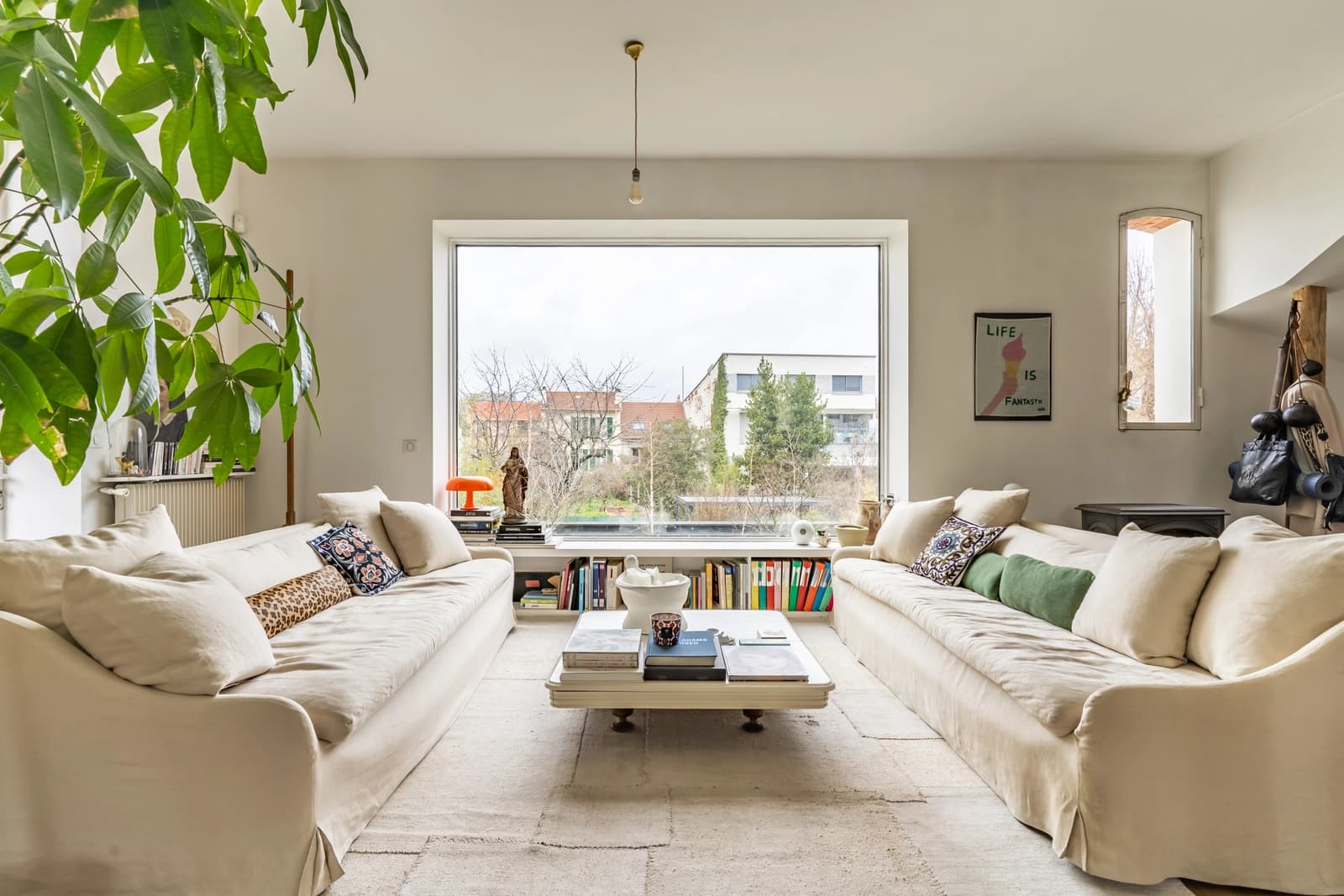 Salon dans Meulière claire et accueillante, un véritable cocon - 1