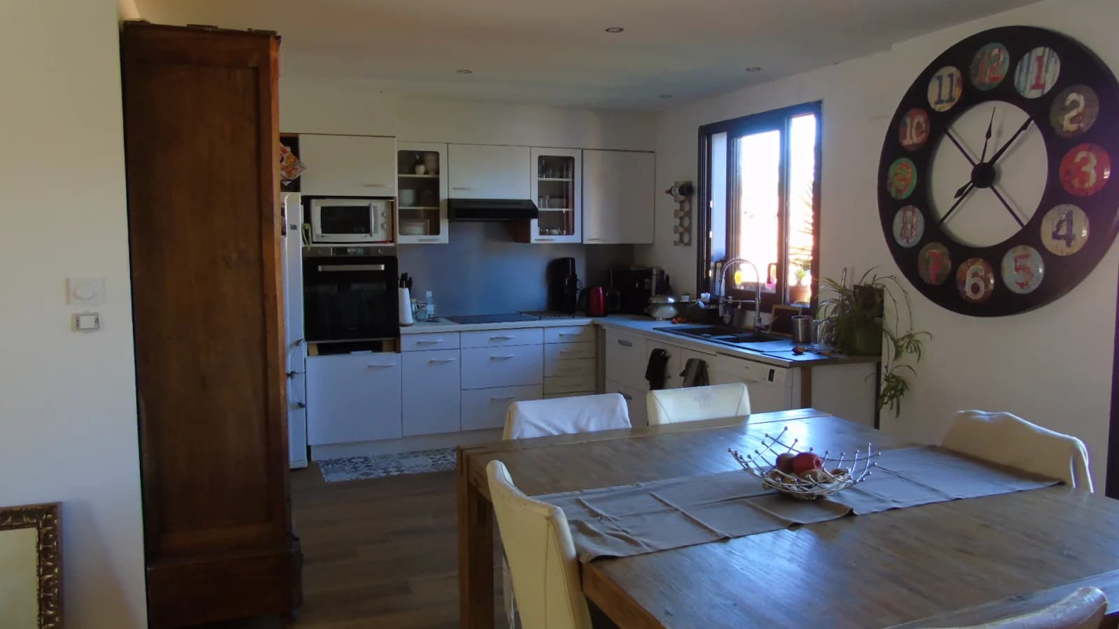 Salle de réunion dans La petite maison de quartier, un cocon de tranquillité - 1