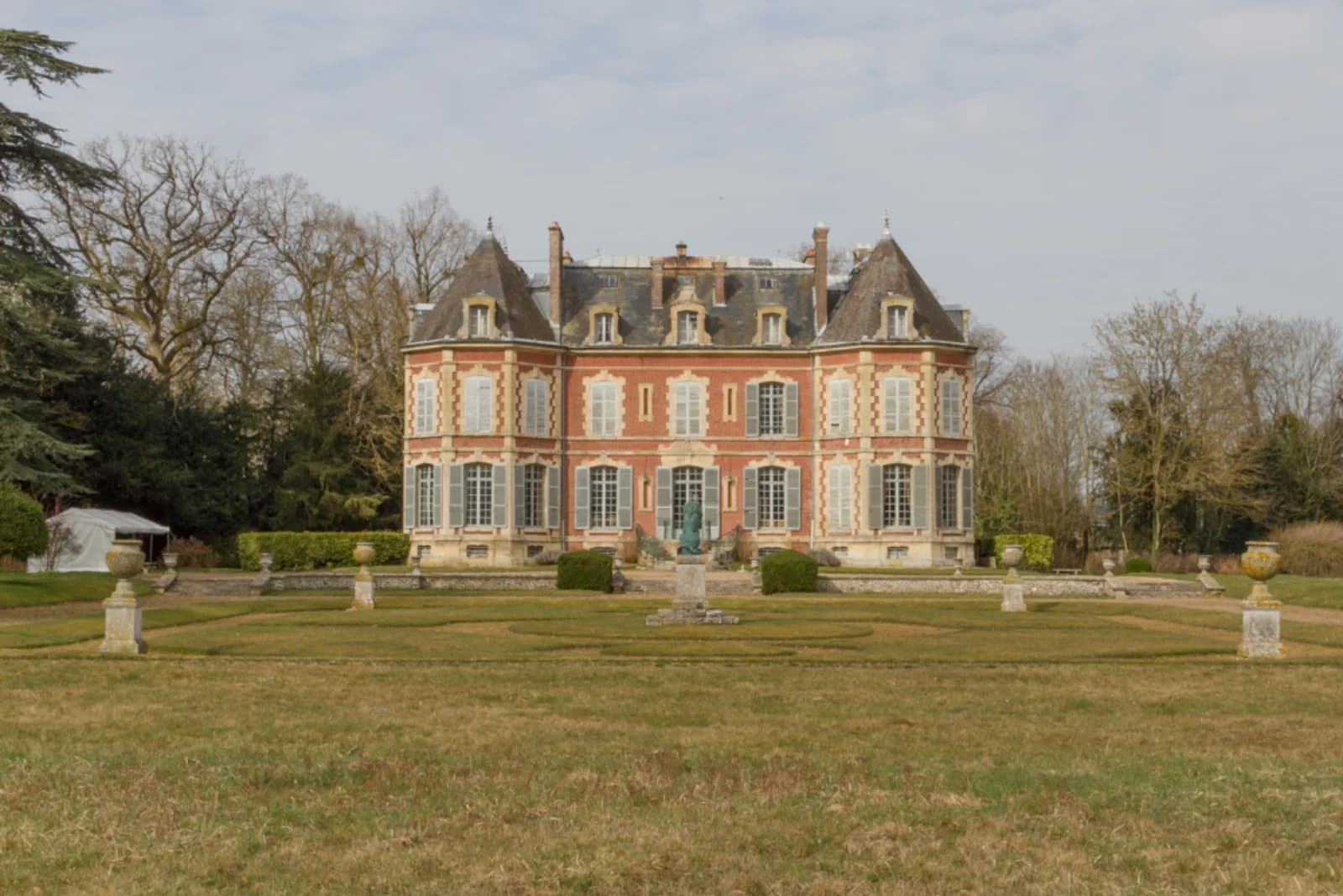Salle de réunion dans Château XVIIIe, sa chapelle et son parc enchanteur - 1