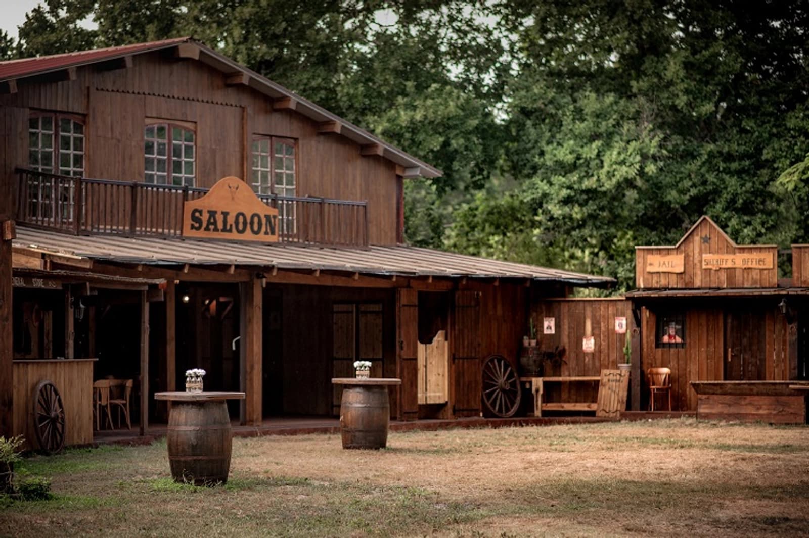 Ranch western