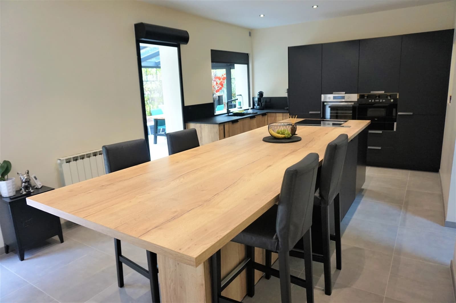 Salle de réunion dans Grand pavillon (275m²) sur un vaste terrain (1250m²) - 1