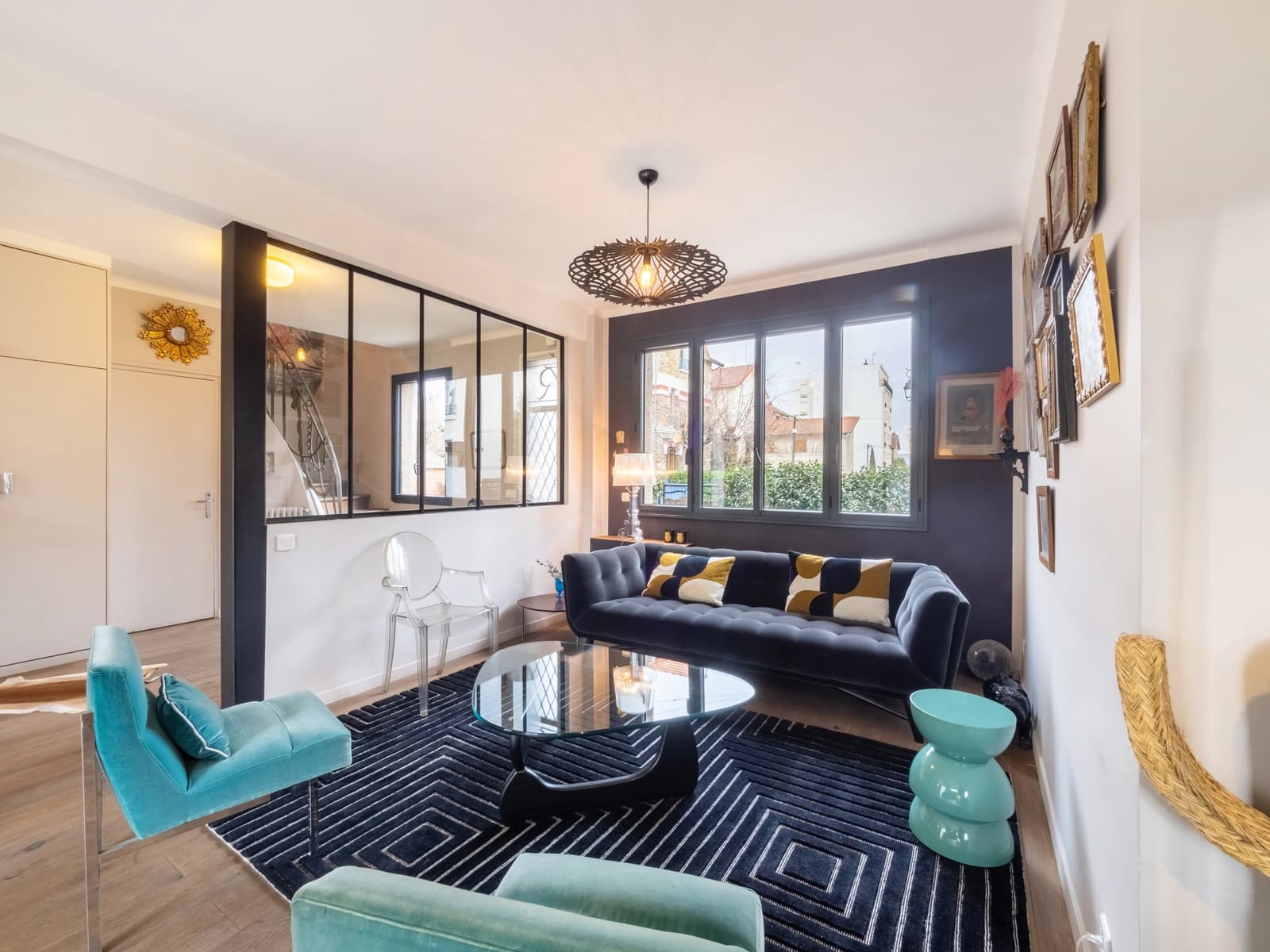Living room in Charming 1950s house in Colombes - 0