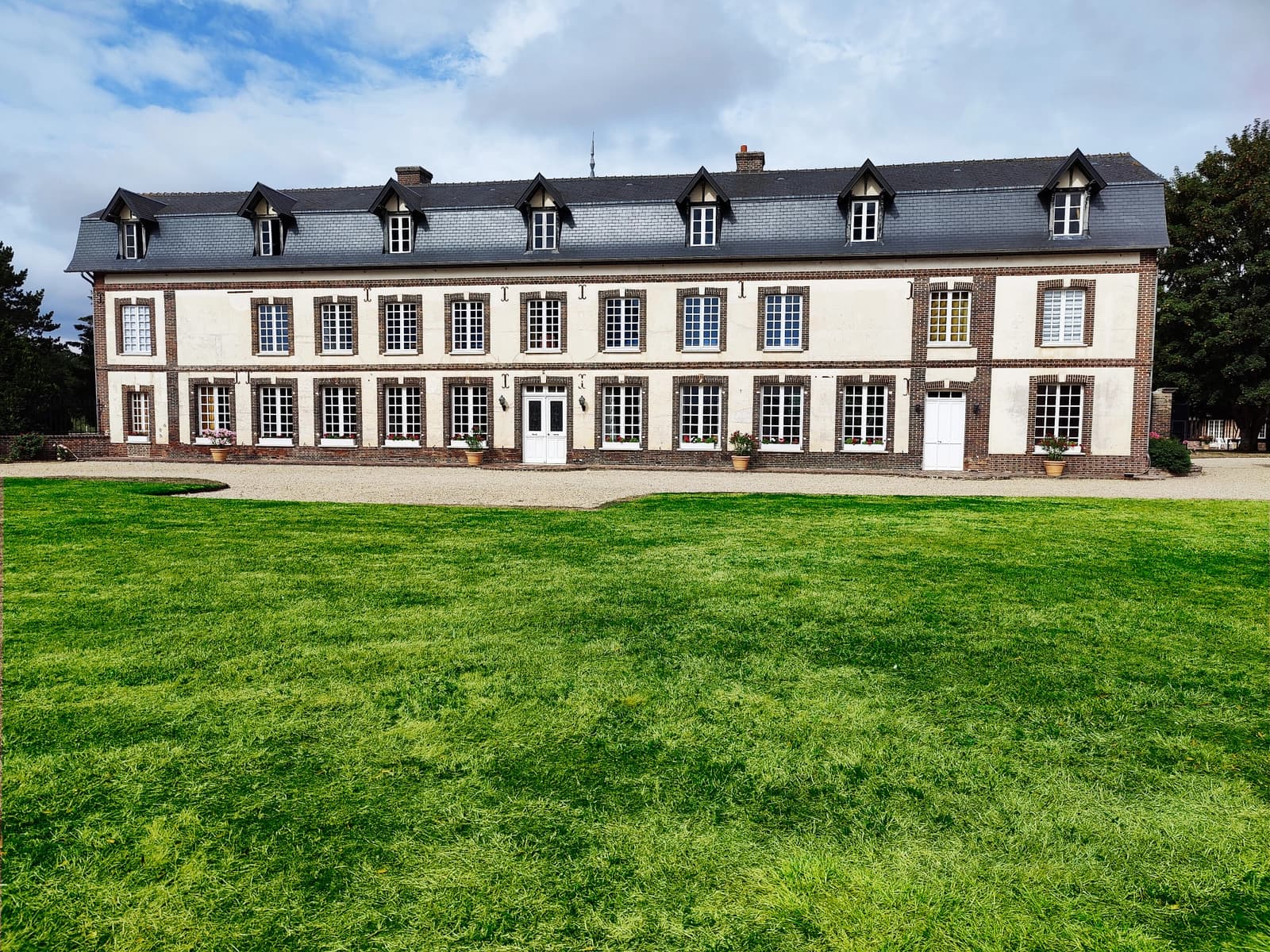 Meeting room in Castle with heated indoor pool - 1