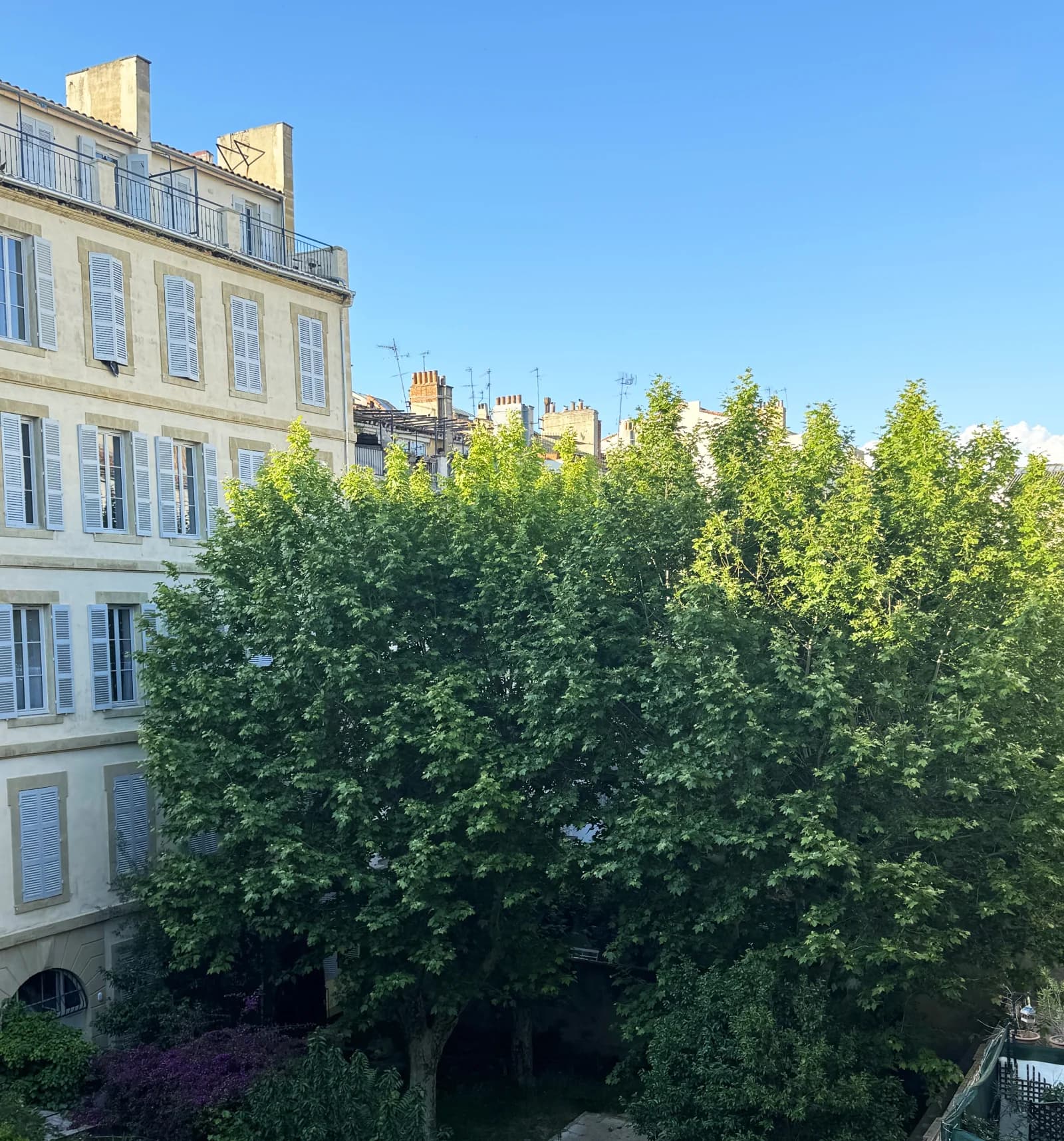 Espace Immeuble rénové avec grande terrasse - 4