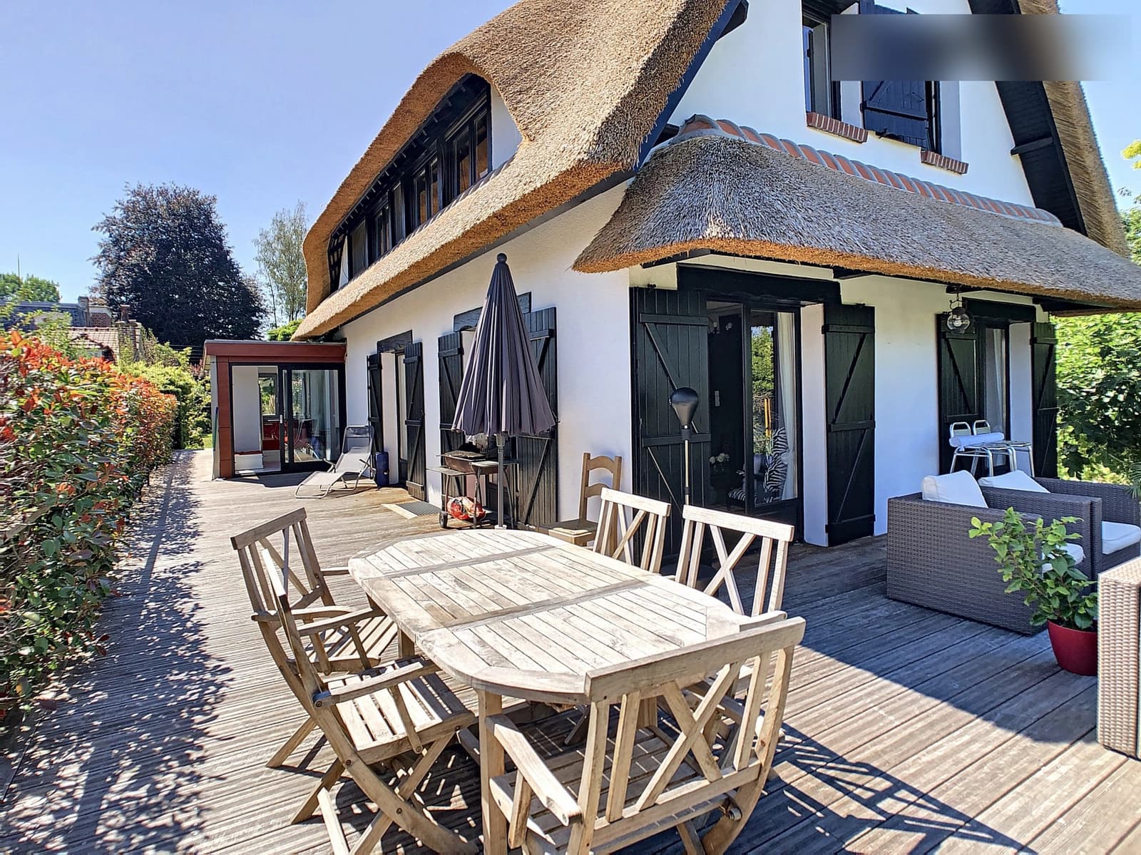 Salle de réunion dans Maison au toit de chaume, un charme rustique authentique - 1
