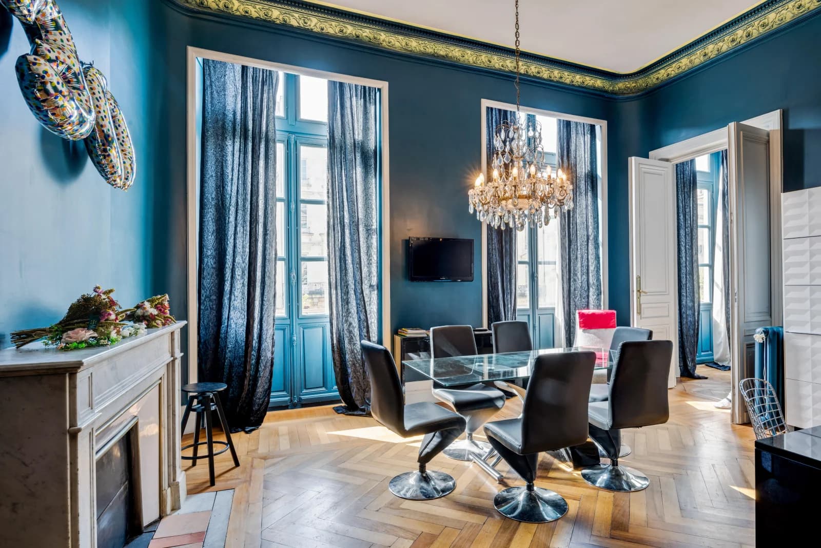 Espace Convivialité des pièces de vie: salon, repas, cuisine - 0
