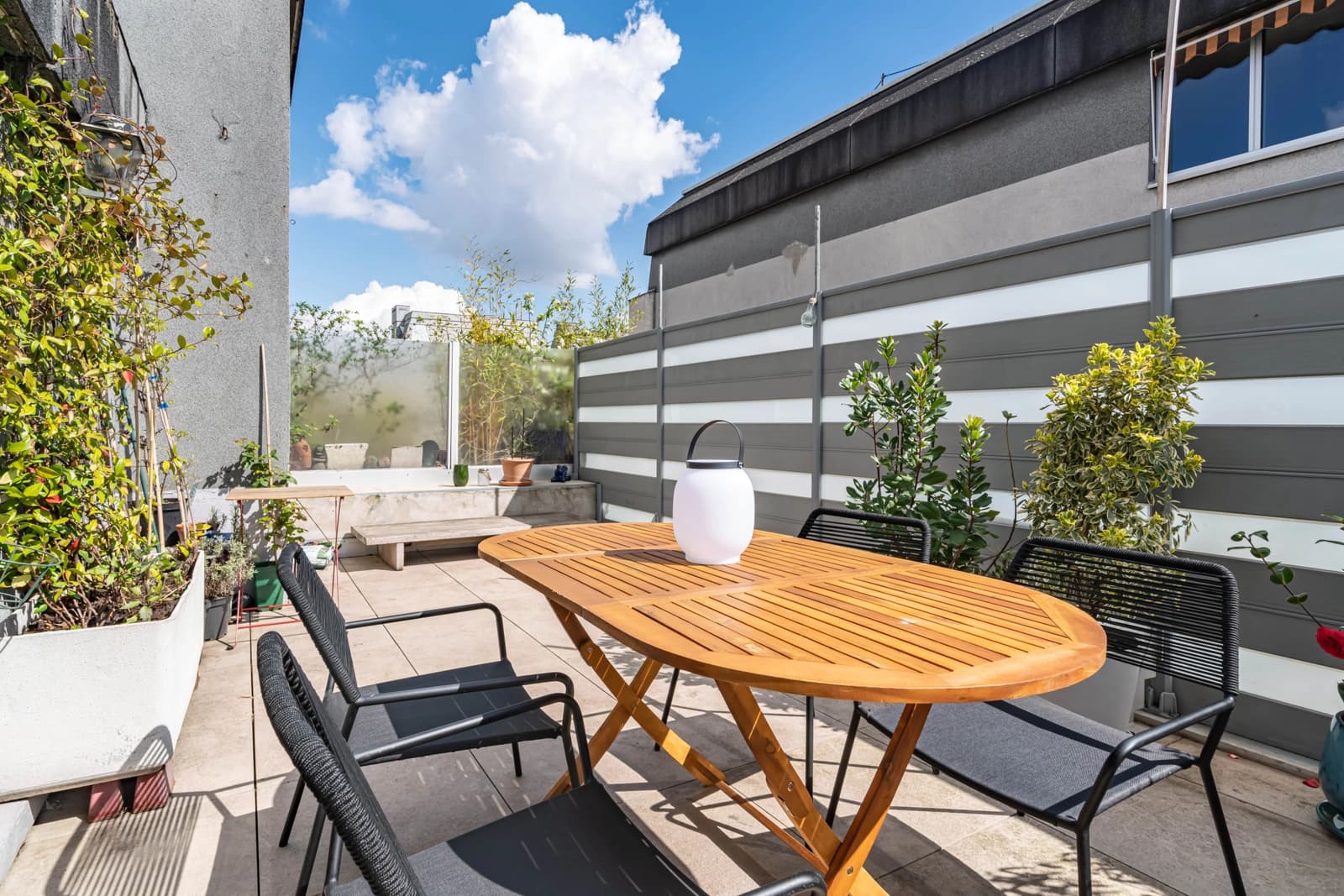 Meeting room in Apartment and large terrace on the Canal - 1