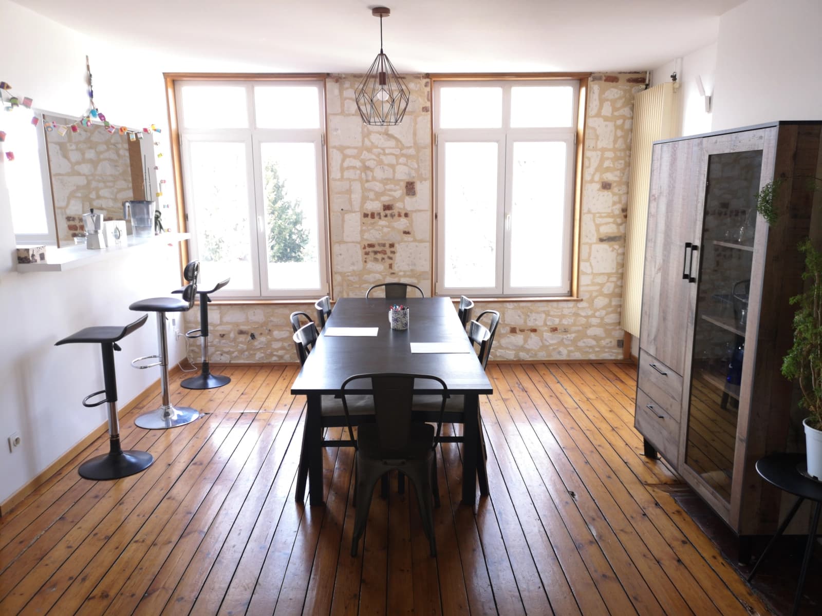 Salle de réunion dans Magnifique triplex aux volumes et au design exceptionnels - 1