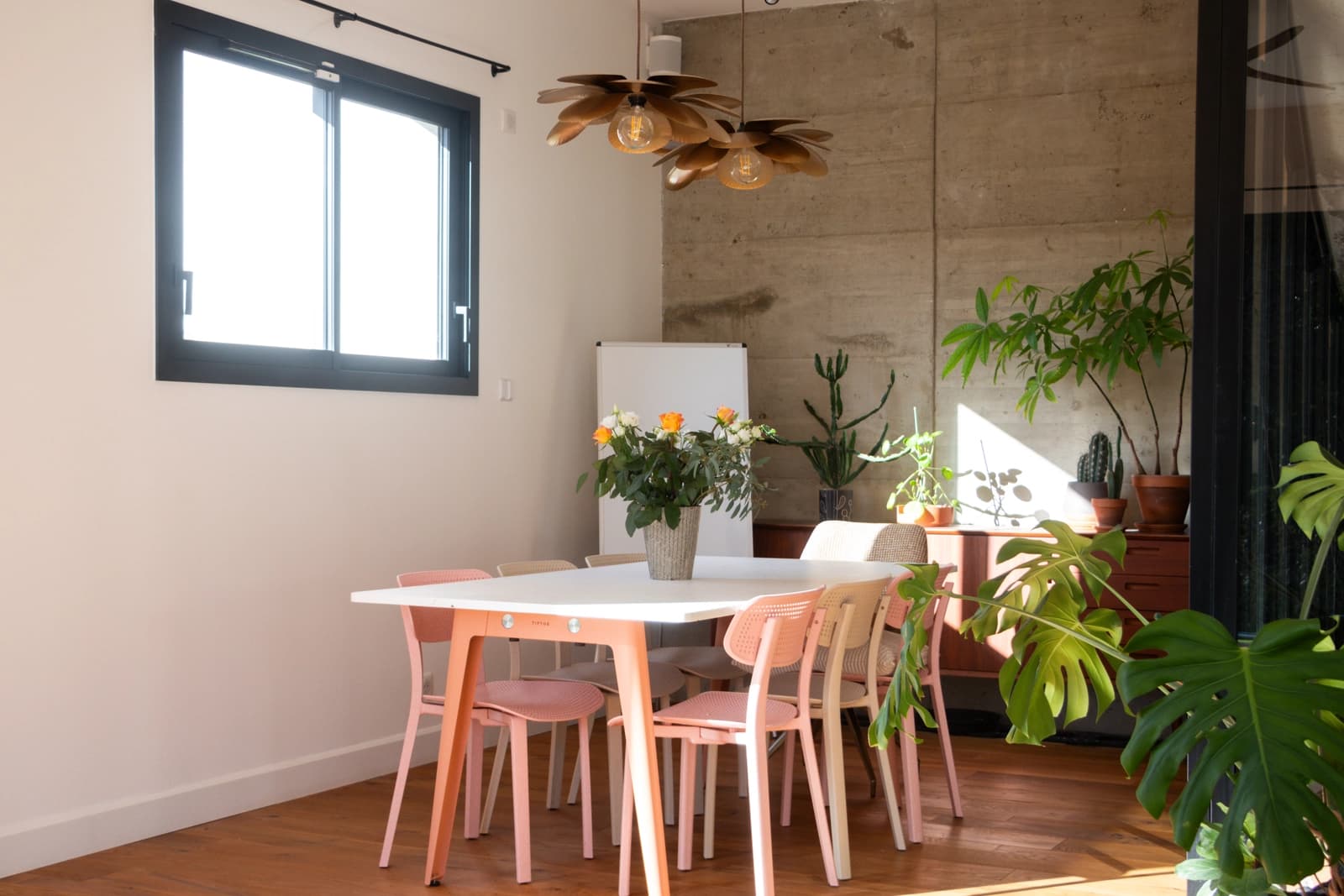 Espace Maison contemporaine avec jardin moderne - 1