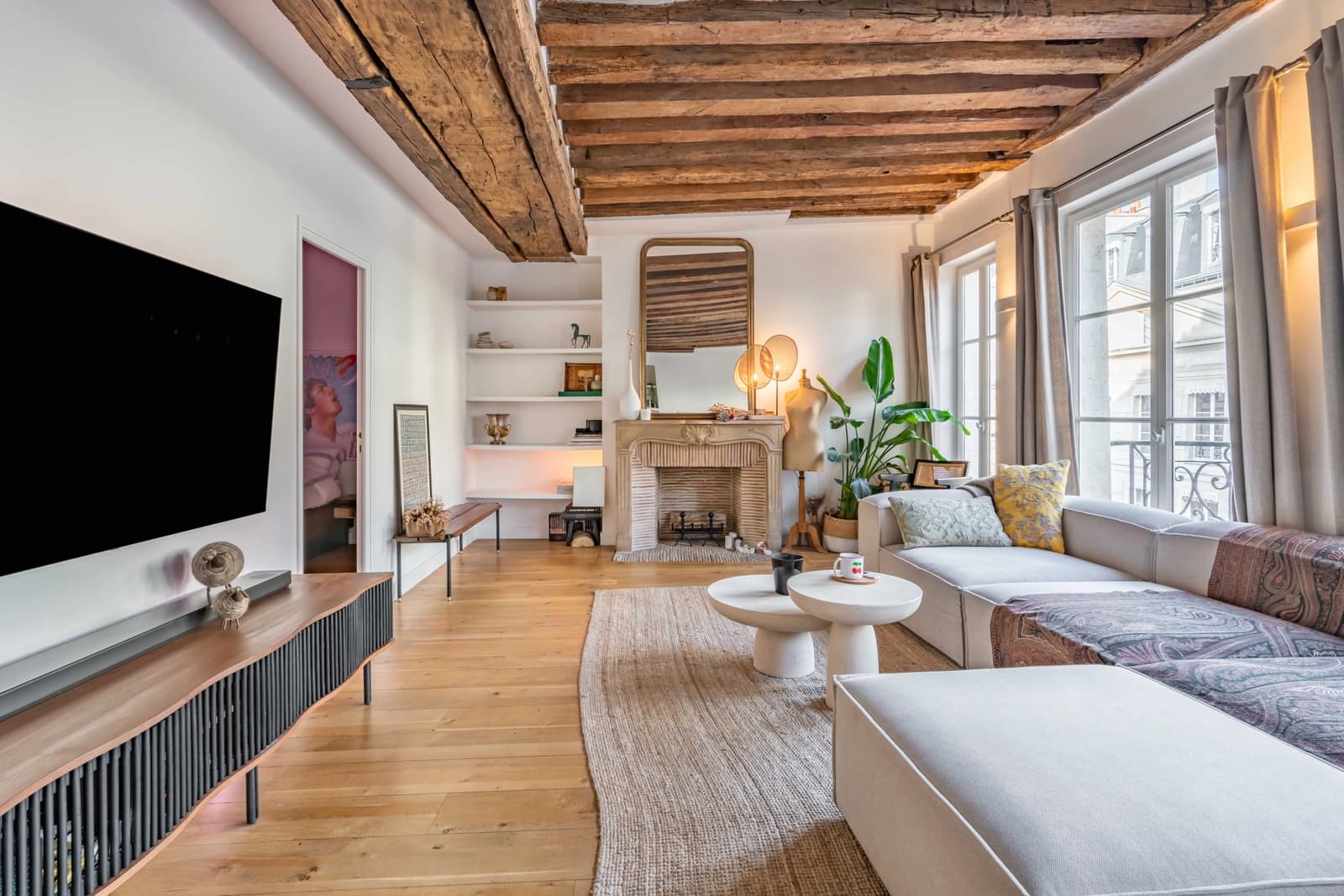 Living room in Charming apartment in the city center - 1