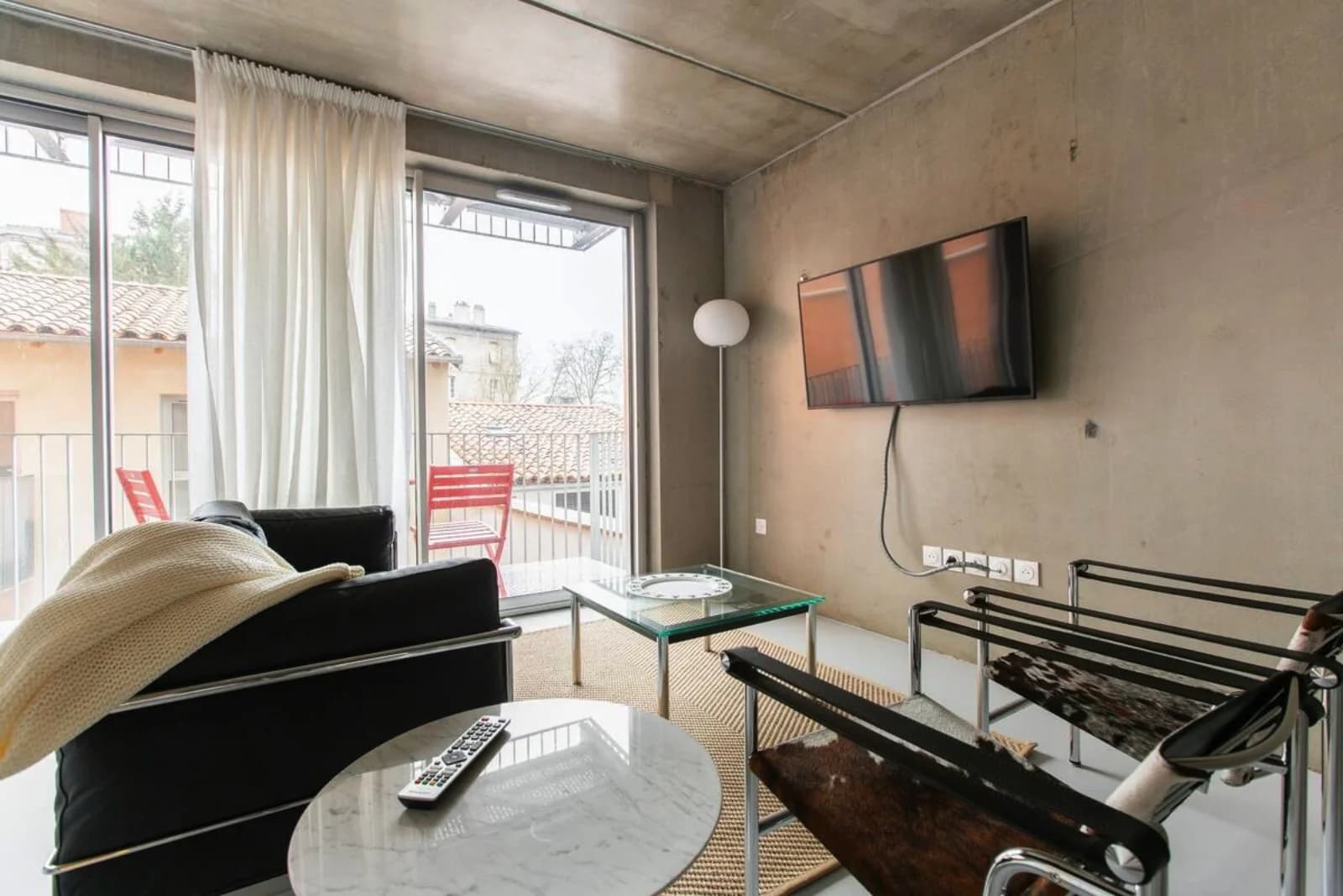Living room in Luxury House - 1