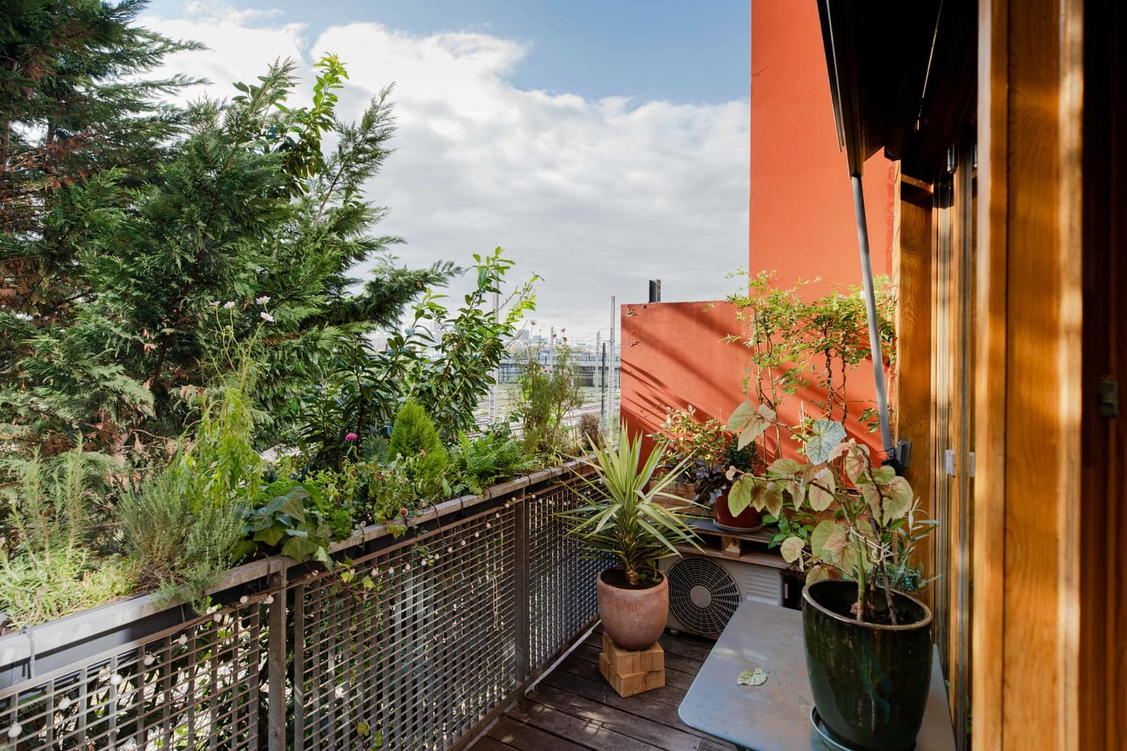 Espace Loft lumineux, artistique et à l'ambiance chaleureuse - 4