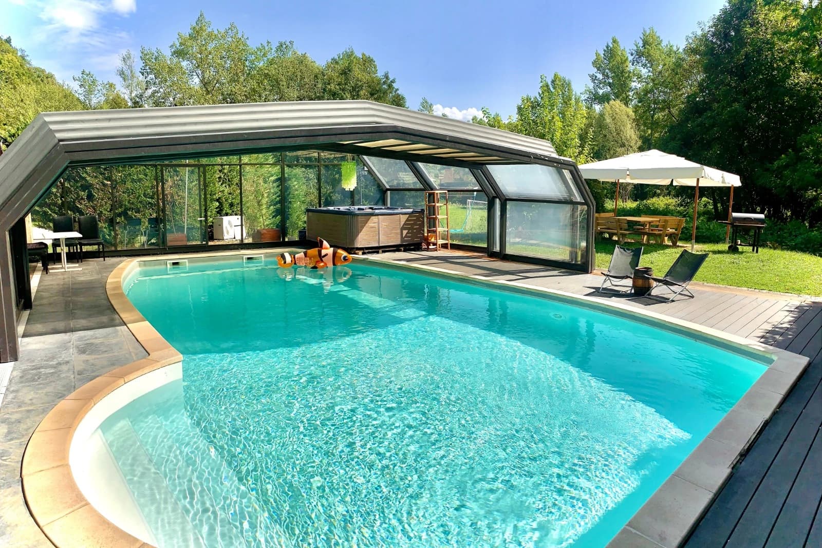Space Atypical villa swimming pool river nature - 4