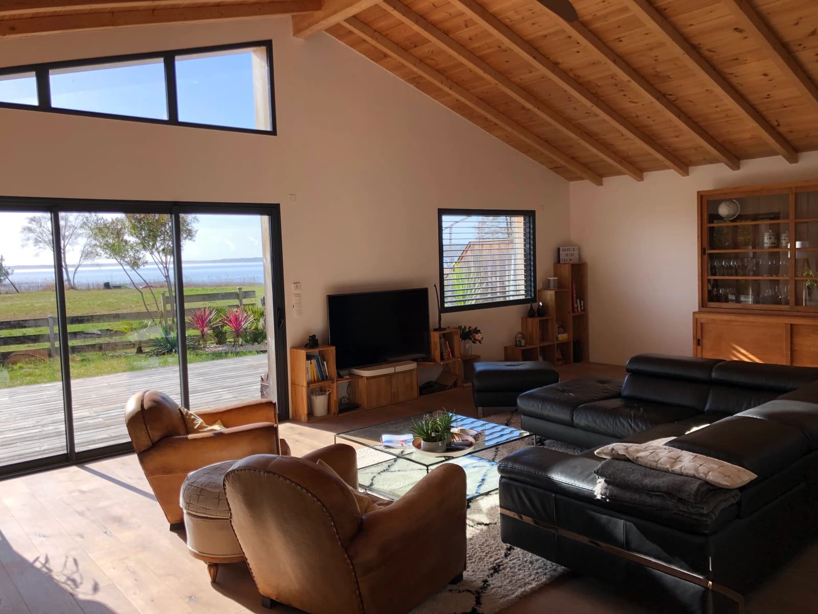 Maison au bord de l’eau les pieds dans l’onde