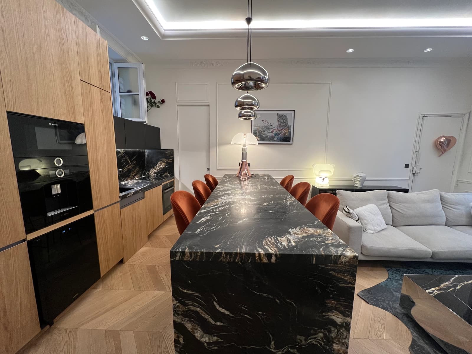 Space Design apartment golden triangle - 3