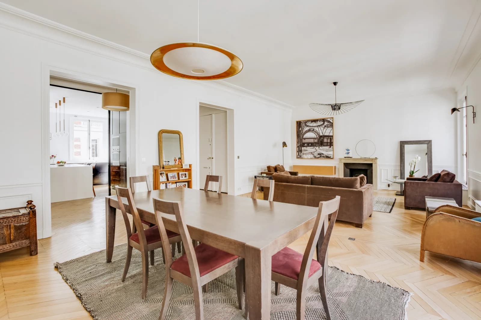 Meeting room in Classic and modern apartment Paris 16 - 0