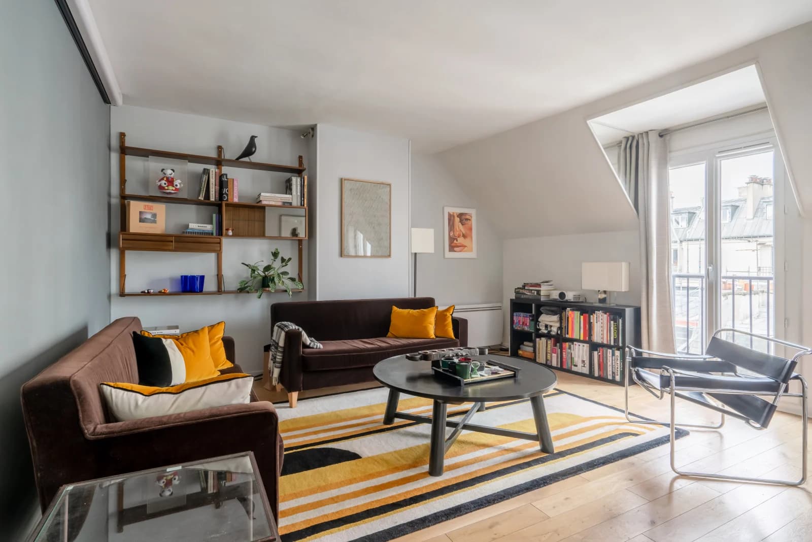 Space Near République - Bright apartment with large meeting table - 2
