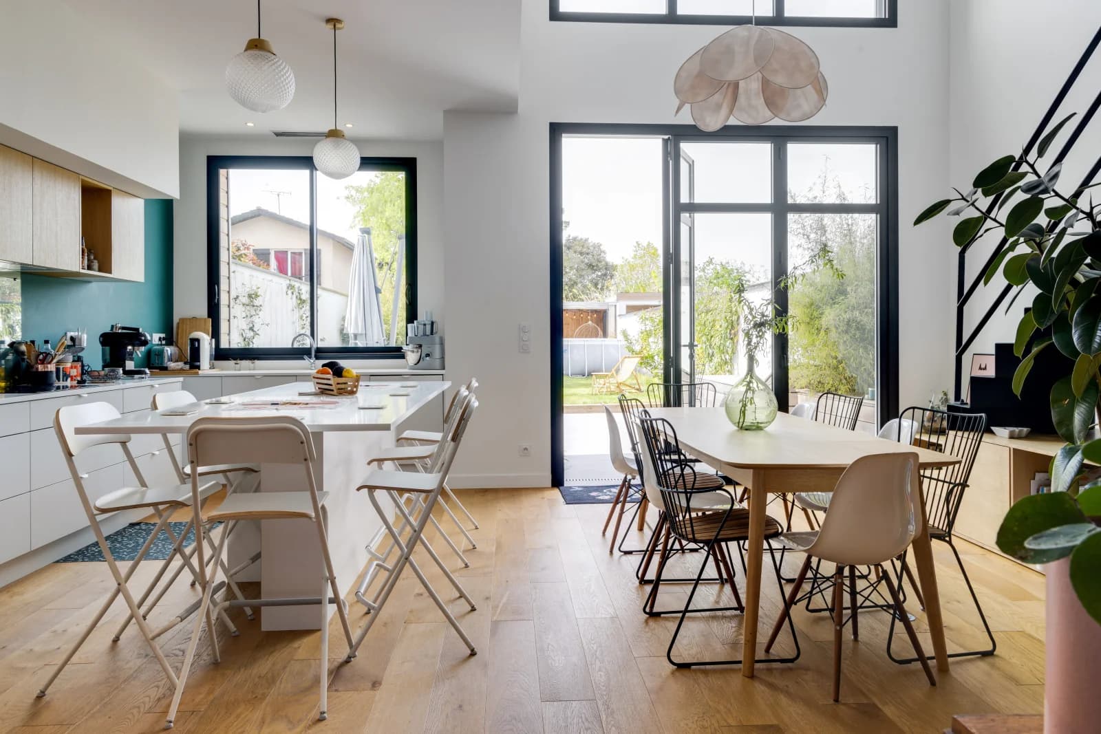 Meeting room in Architect-designed glass house with terrace and garden - 1