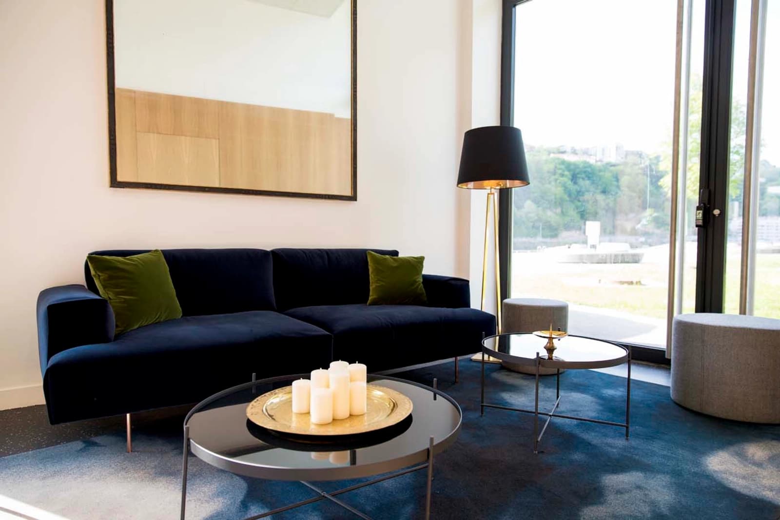 Salon dans Confluence: lieu atypique au design contemporain - 1